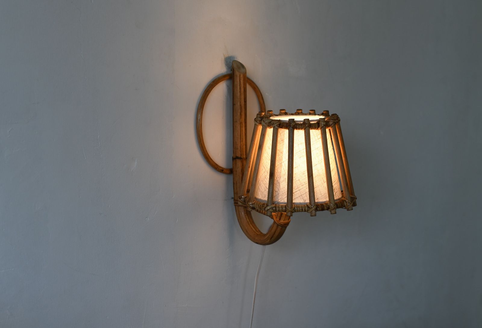 Rattan Pencil Reed Mid-Century Modern Wandlamp photo Verlichting