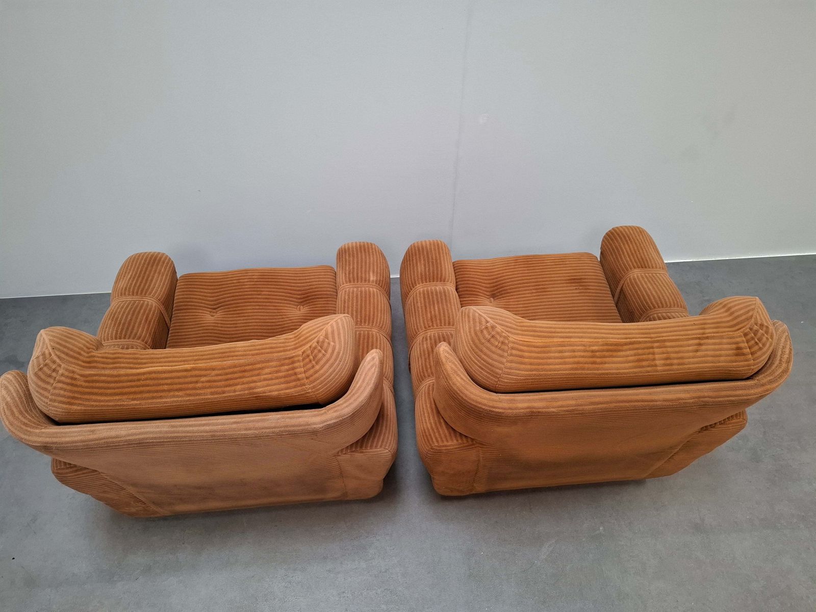Paar Tsjechische TON-fauteuils, 1985, mid-century gestoffeerde lounge chairs photo vintage