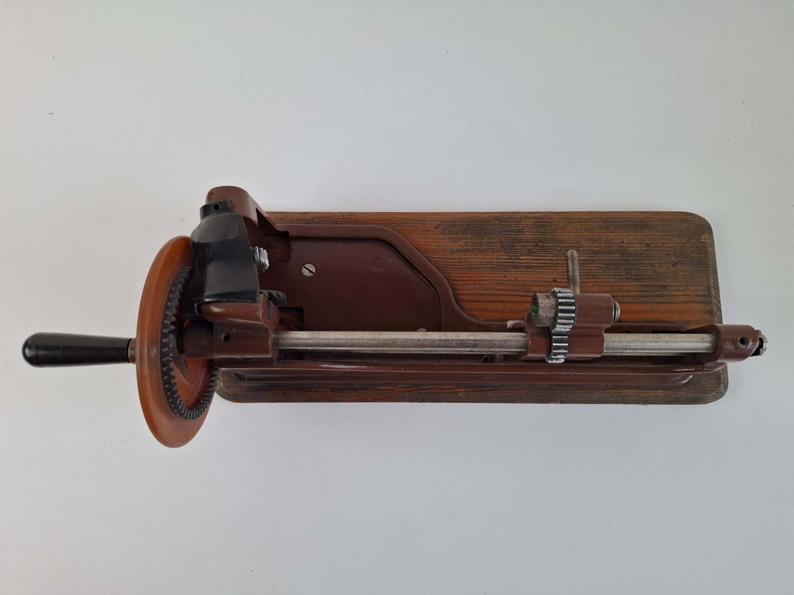 Woonaccessoires Sellier & Bellot Antique Mechanical Pencil Sharpener, Czechoslovakia, Midcentury photo