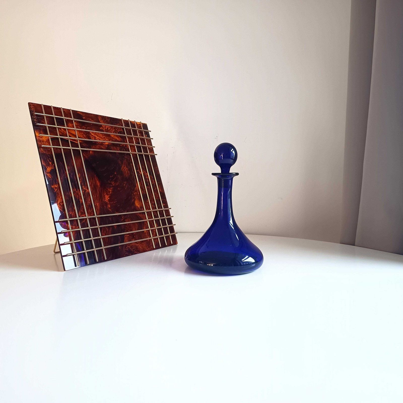 Antieke Engelse Bristol Blue individuele Mell-karaf, scheepsspirituossen- of ginfles / karaf photo Woonaccessoires