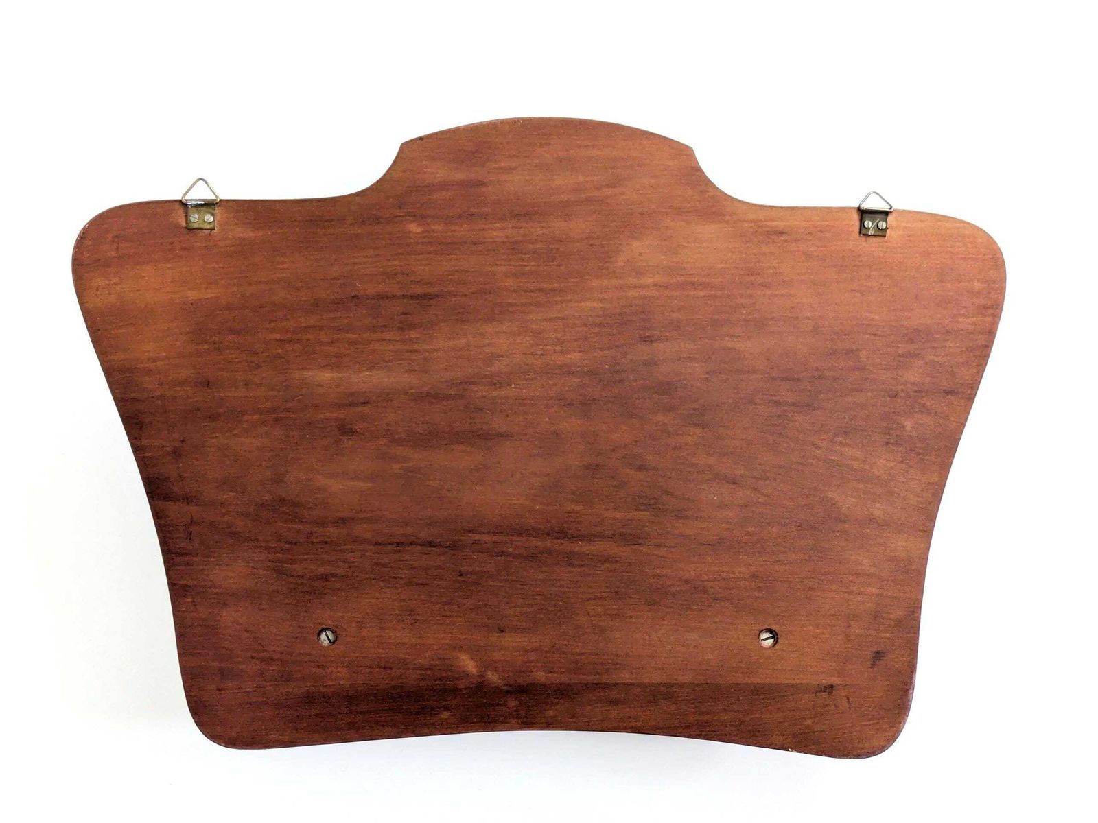 photo furniture Antiek handgesneden houten brievenrek, folk art, wandmontage, tijdschriftenhouder, kantooropberger