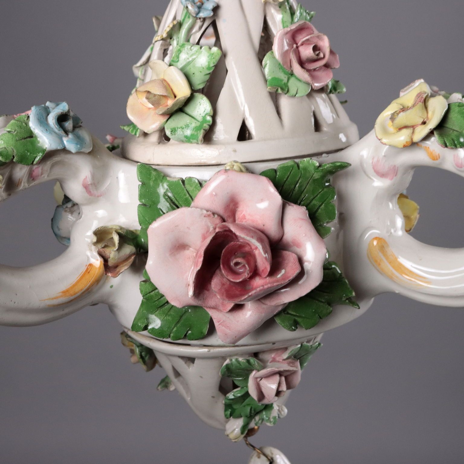 Antieke 3-lichts kroonluchter, porseleinen Capodimonte, Italië, 20e eeuw photo buy