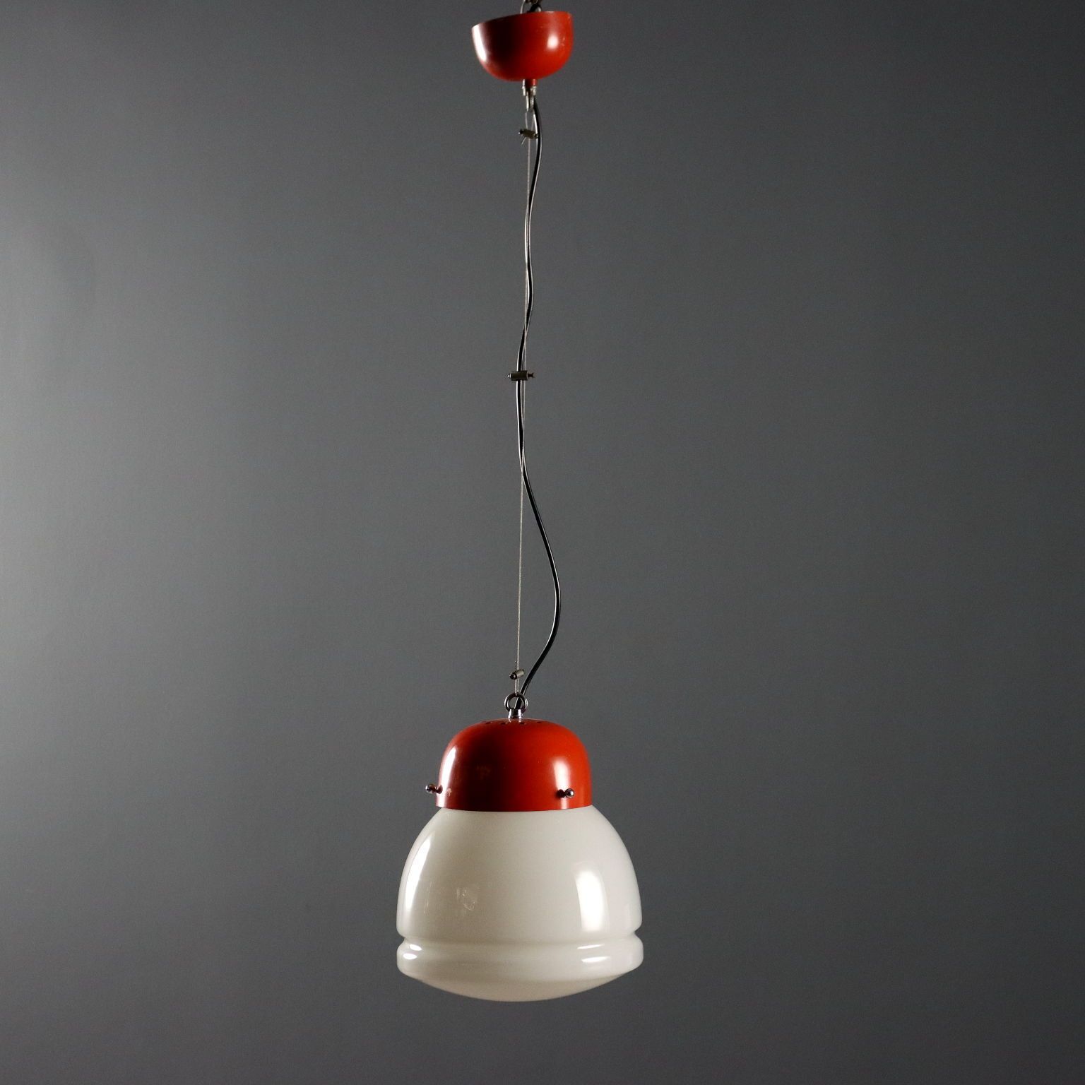 Vintage lamp, geëmailleerd aluminium, glas, design jaren 1960 photo vinterior