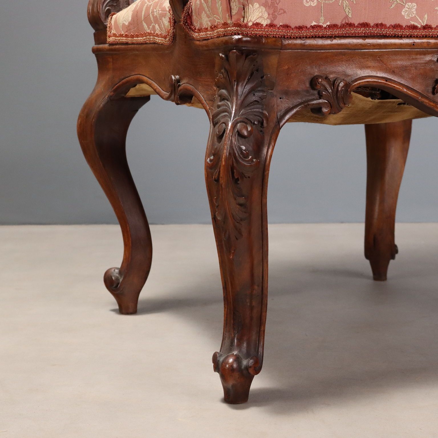 Antieke fauteuils Louis-Philippe walnoot stof 19e eeuw photo buy