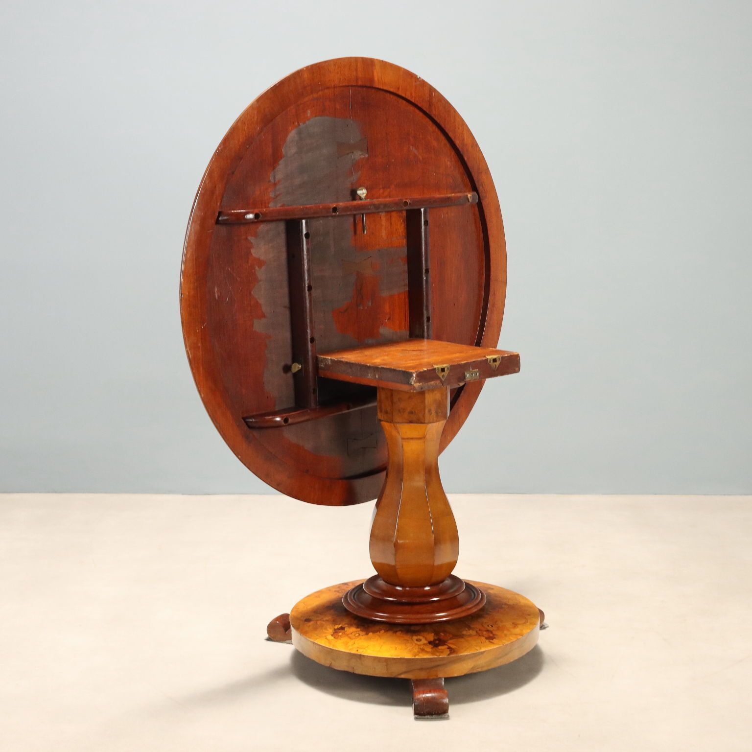 Walnut Burl And Mahogany Table   Netherlands Early 1900s photo 760.0