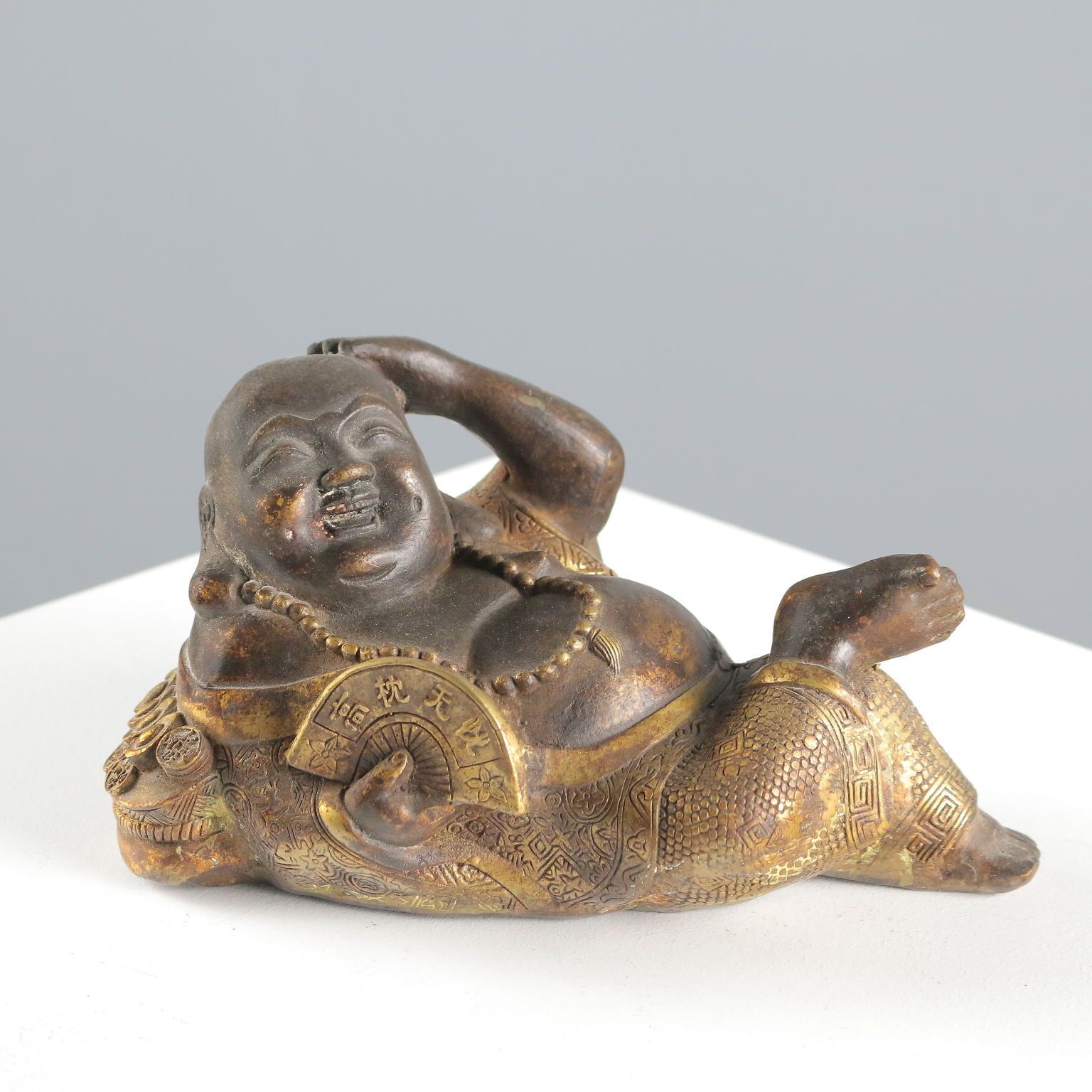 Budai bronzen sculptuur