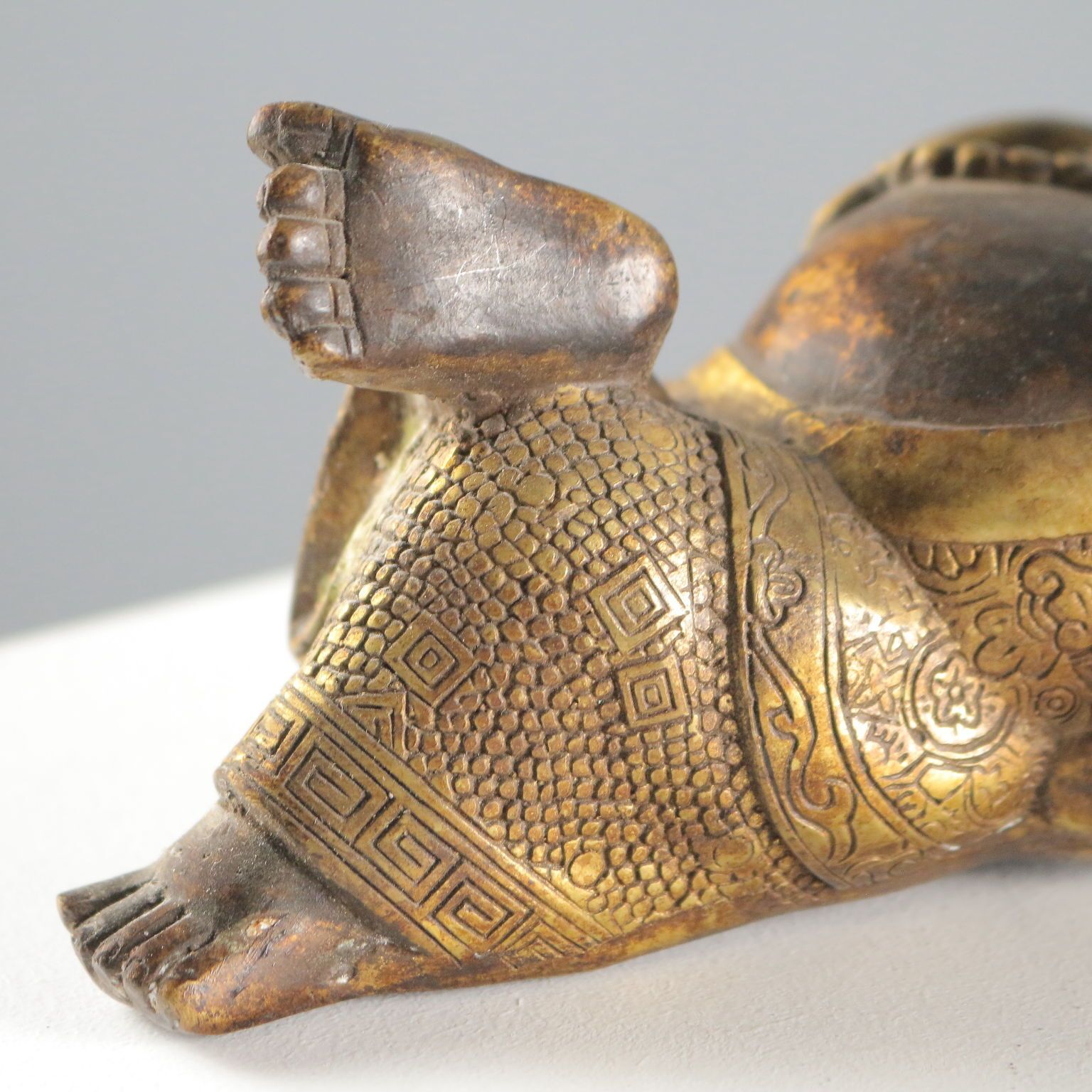Budai bronzen sculptuur photo vinterior