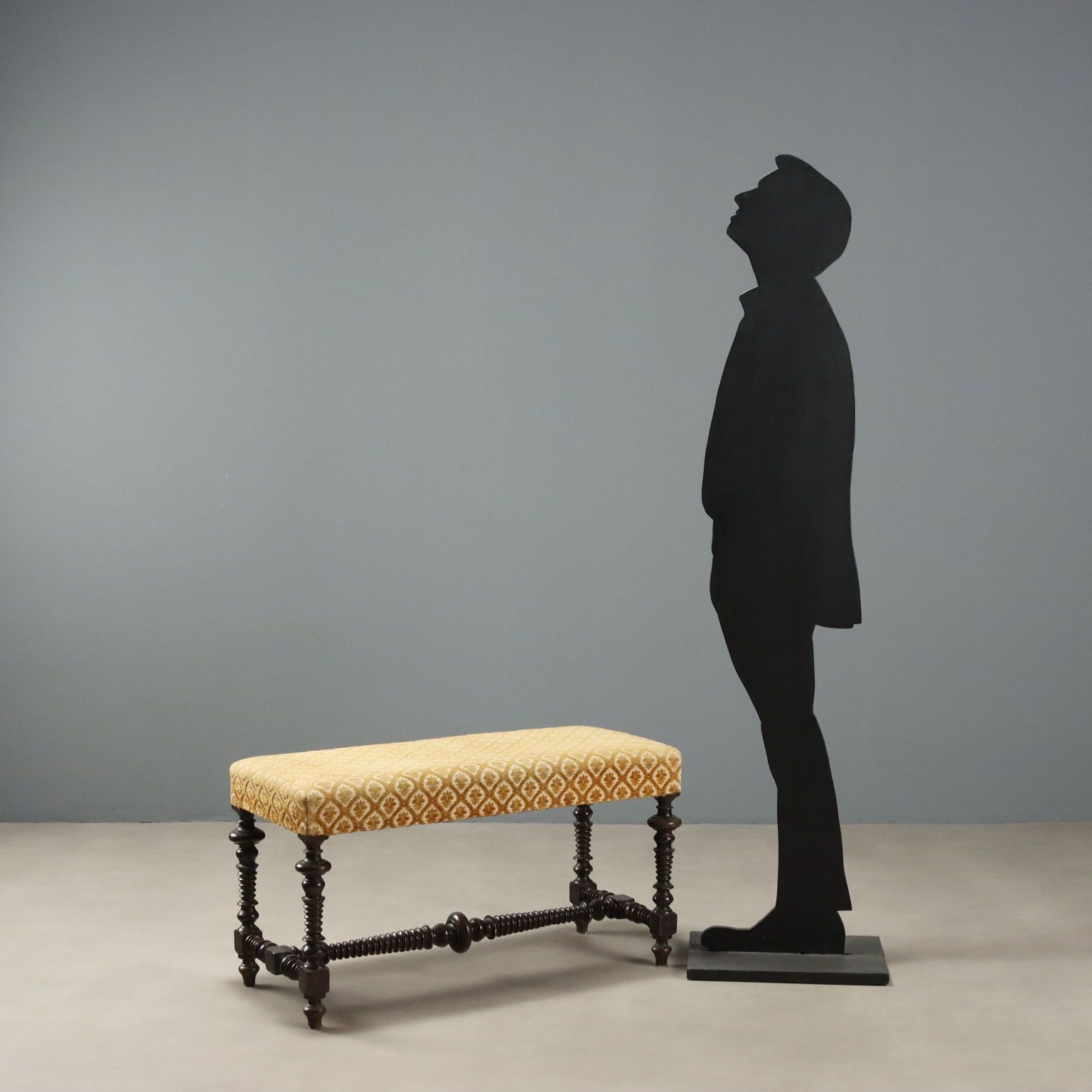 Banc d'époque en noyer, assise rembourrée, Italie, fin du XIXe siècle photo for sale