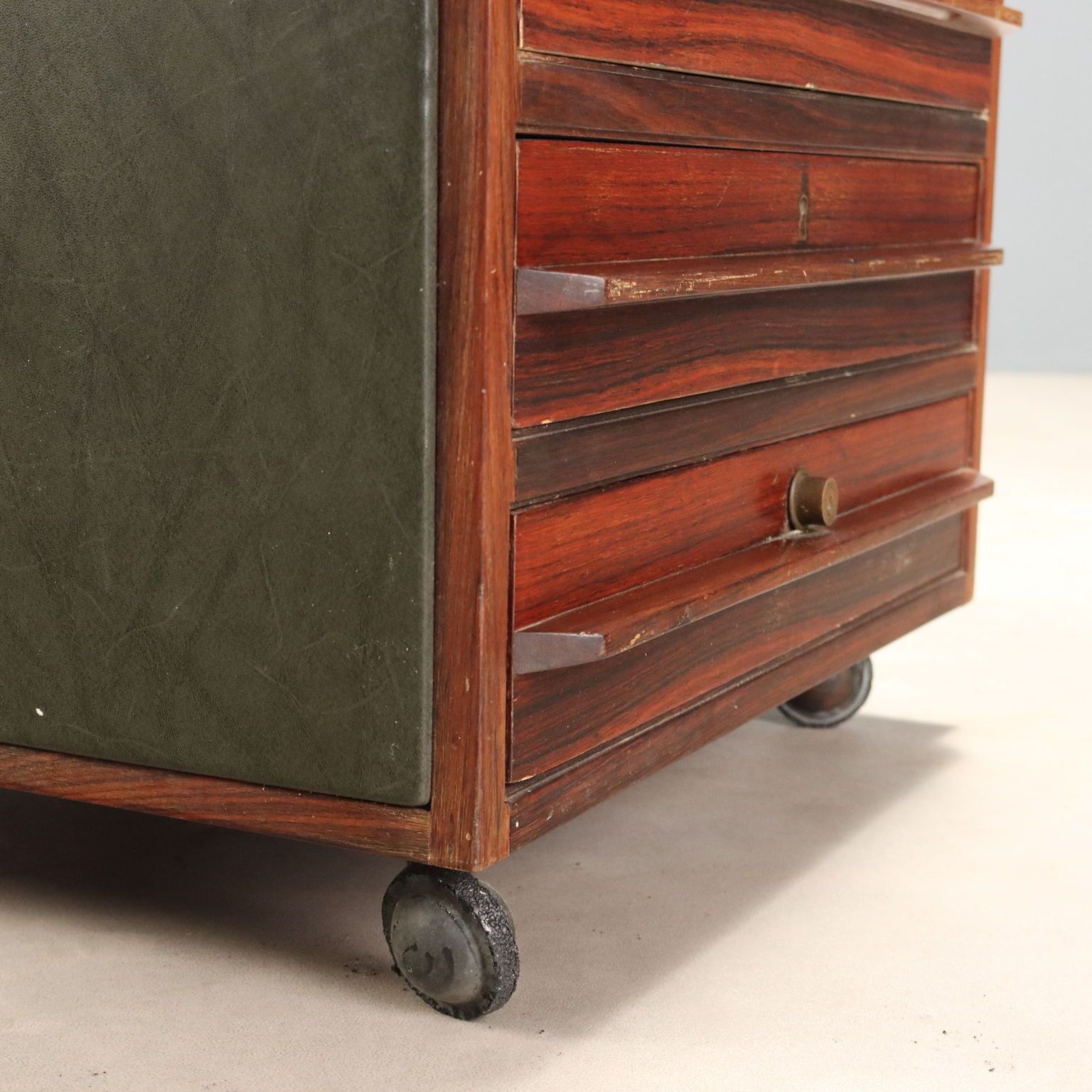 Mobilier Commode avec bureau, années 1960 photo