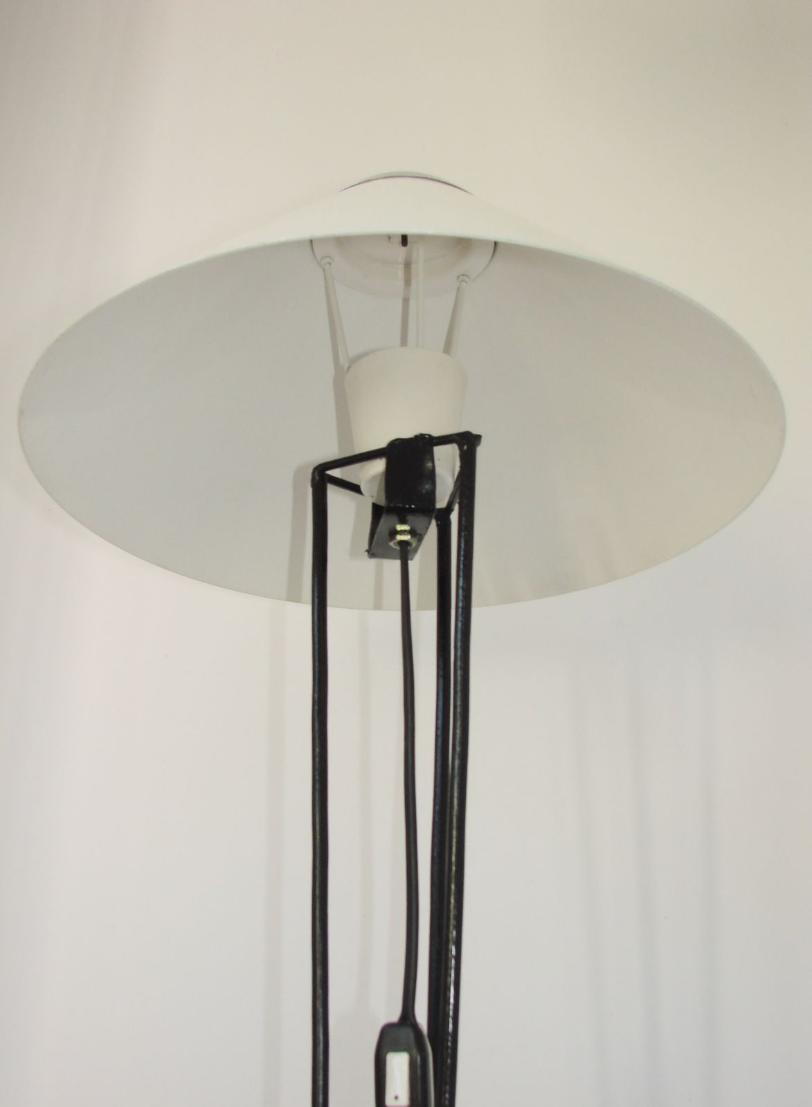 Vintage vloerlamp, Polen, jaren 1970. photo 188.73