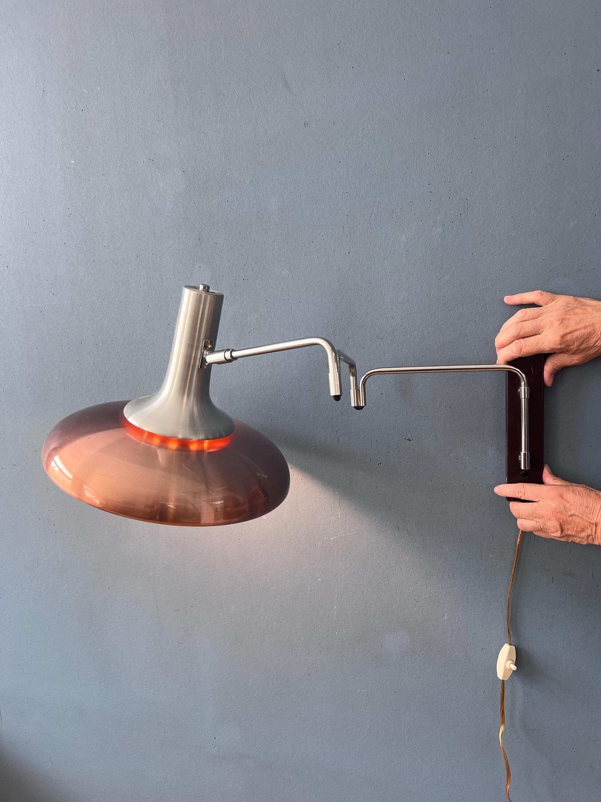 Vintage Lakro scharnierende wandlamp, Space Age photo 411.0
