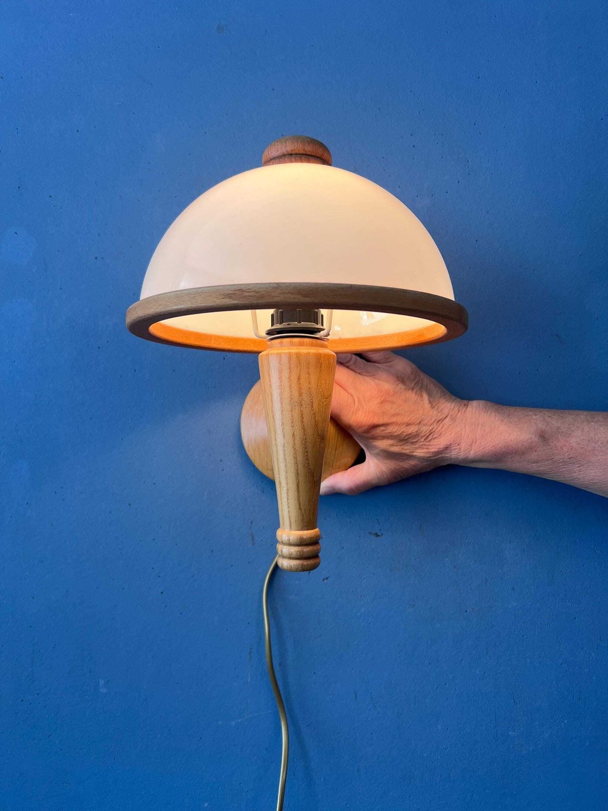 Vintage Steinhauer Wandlamp Mid-Century Verstelbare Houten Arm Plexiglas Lamp photo furniture