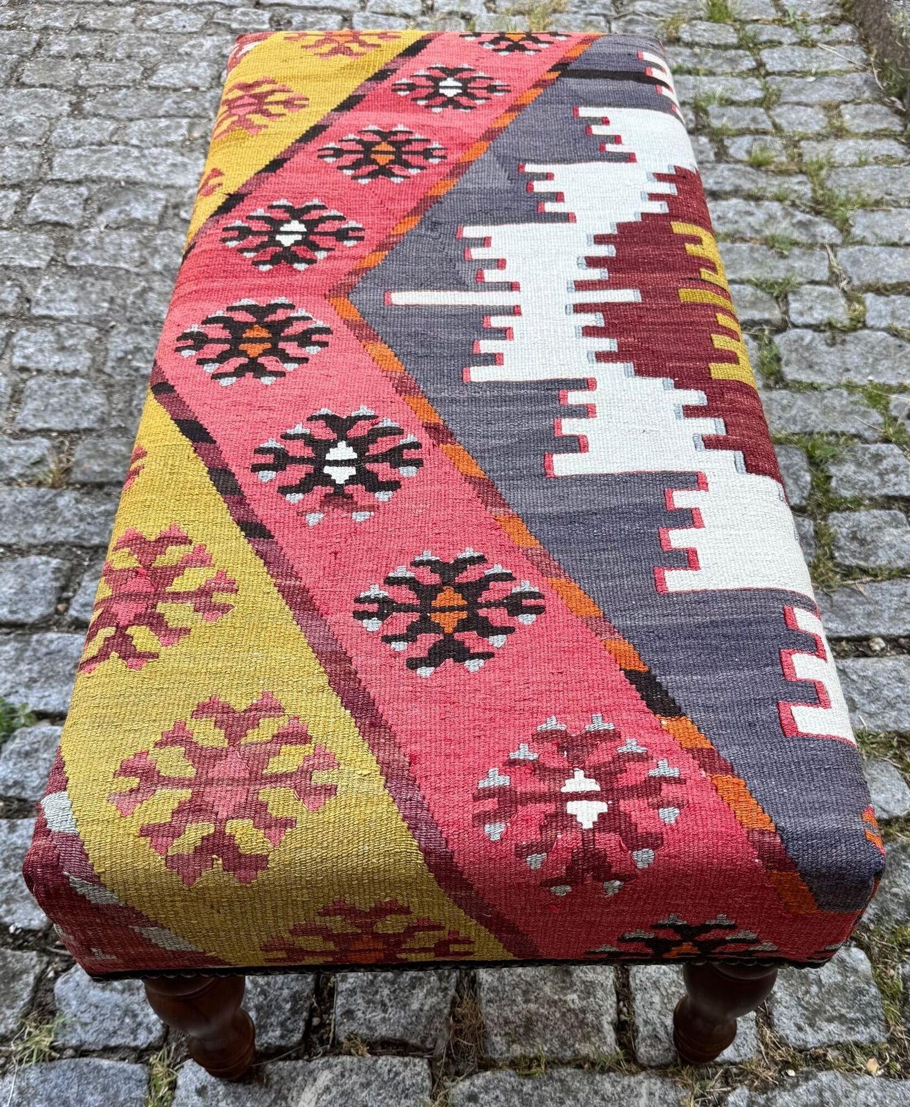 Kilim Beklede Kruk 1,03m X 0,47m X H0,40m photo vinterior