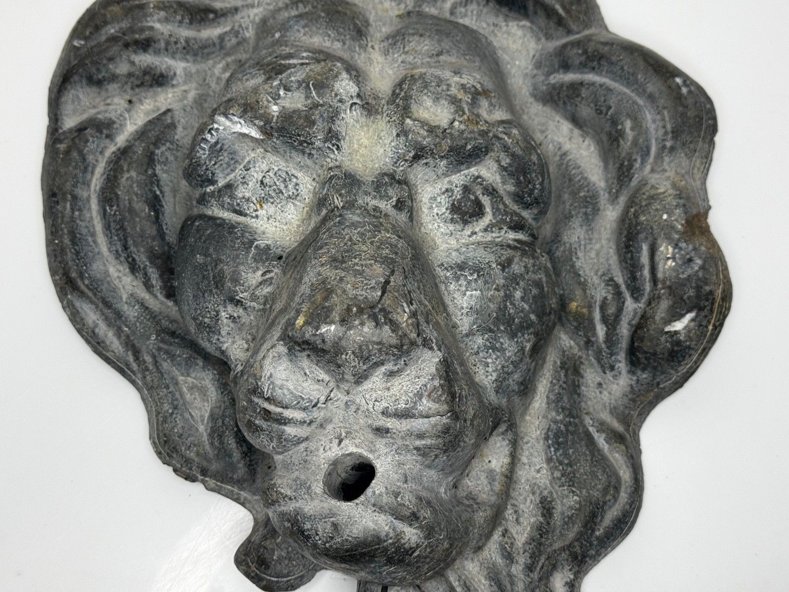 British Victorian Renaissance Revival Lead Lion Fountain Spout Garden Sculpture photo furniture