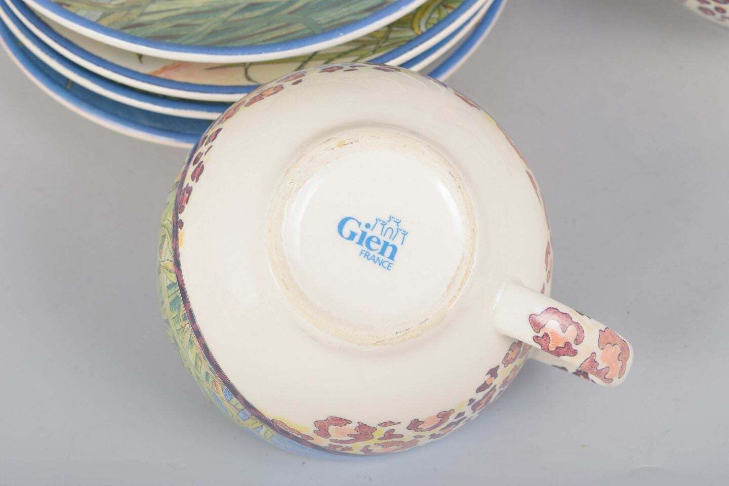 Gien, "Savane". Set van vier faience koffiekopjes met bijpassende schoteltjes. photo Woonaccessoires
