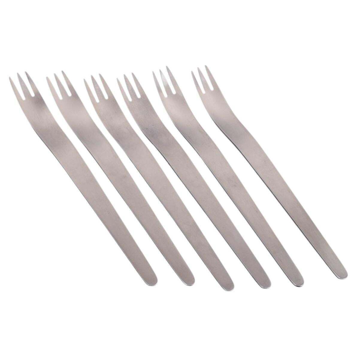 Arne Jacobsen voor Anton Michelsen. Set van zes dinervorken in roestvrij staal.