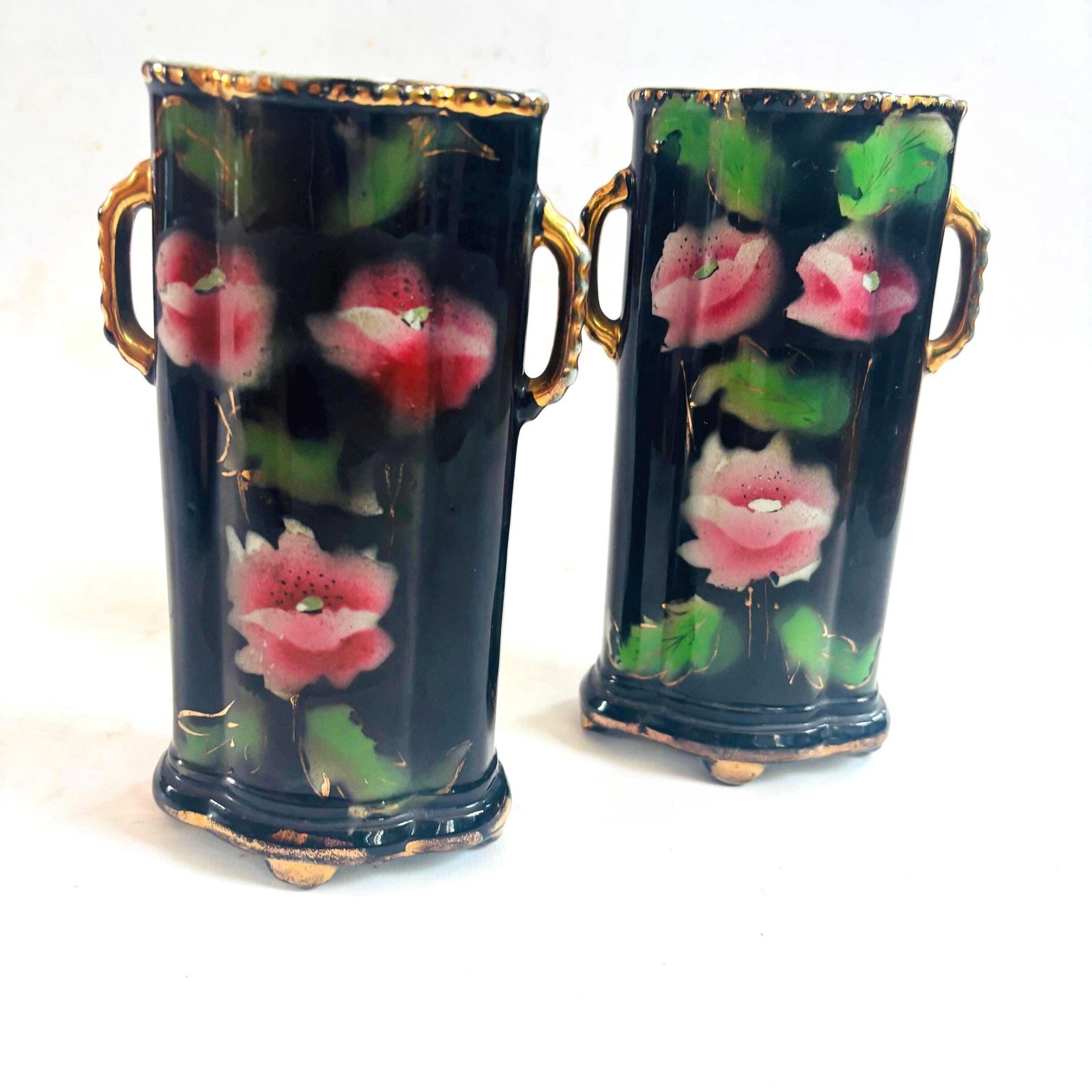 Paire de vases spill Winterton Ware noirs à décor floral d'époque, vers 1920 photo furniture