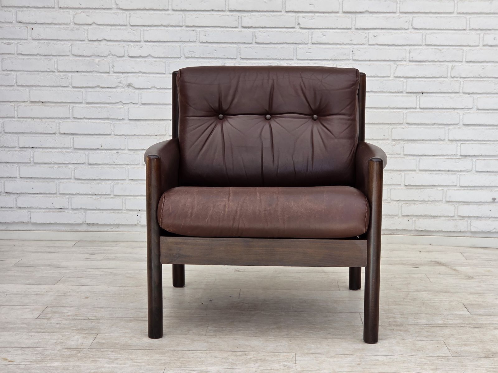 Ca. jaren 1970, Scandinavische fauteuil, meubelsleder, beukenhout. photo buy