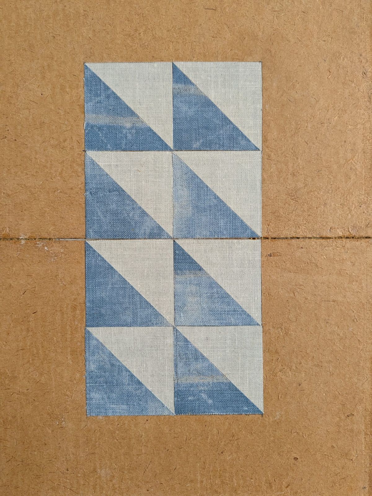 Geometrische collage met blauwe driehoeken, olieverfschilderij photo 462.0