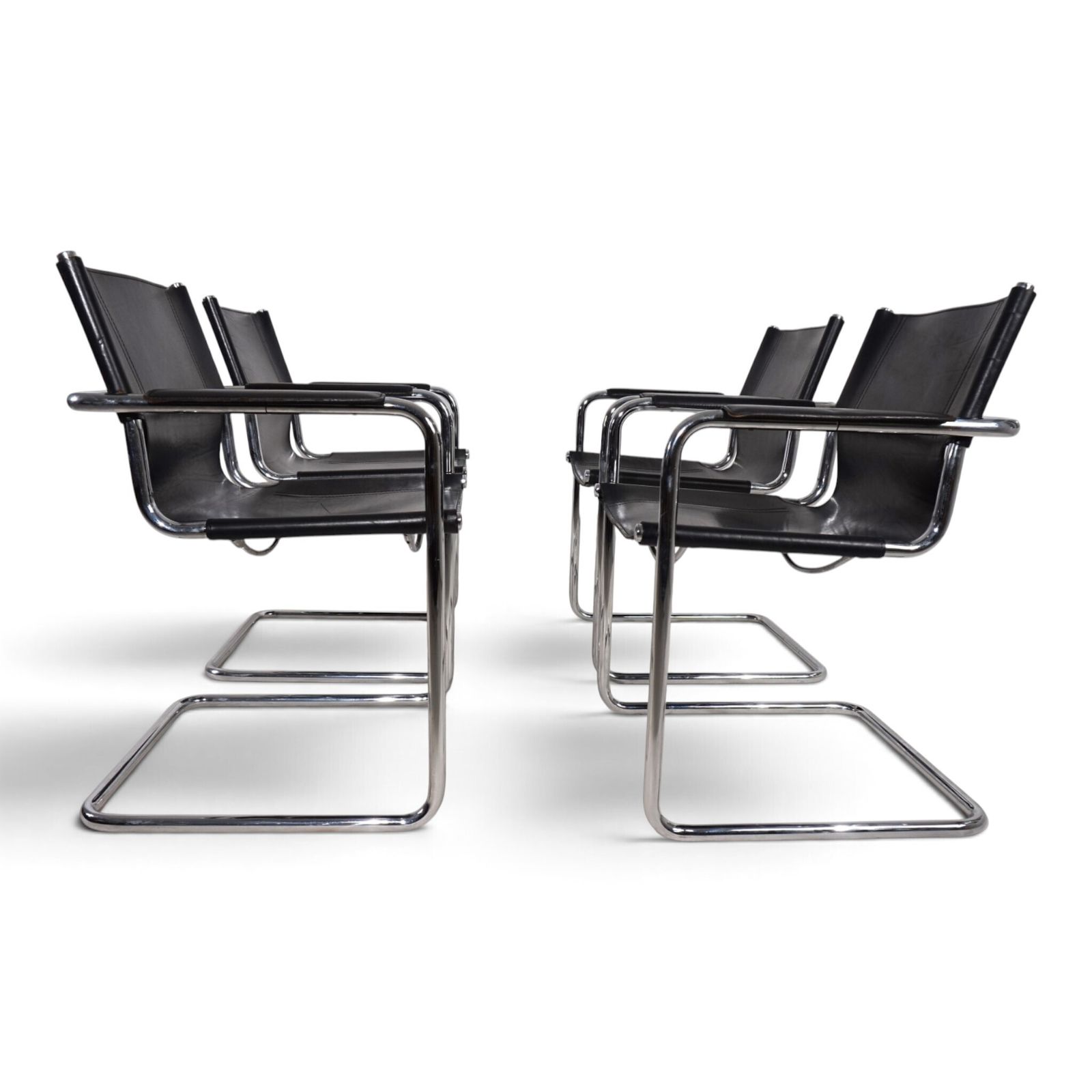 Meubels Matteo Grassi Visitor Chair, set van 4, leer/chroom cantilever stoelen, 1970 photo