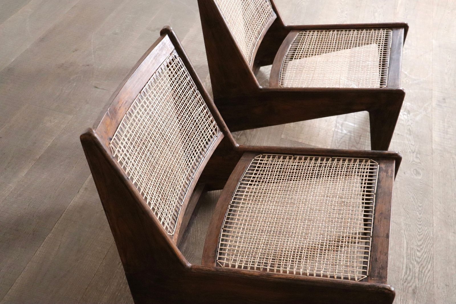 Pierre Jeanneret Kangaroo Chairs Pj Si 59, India, 1955 photo buy