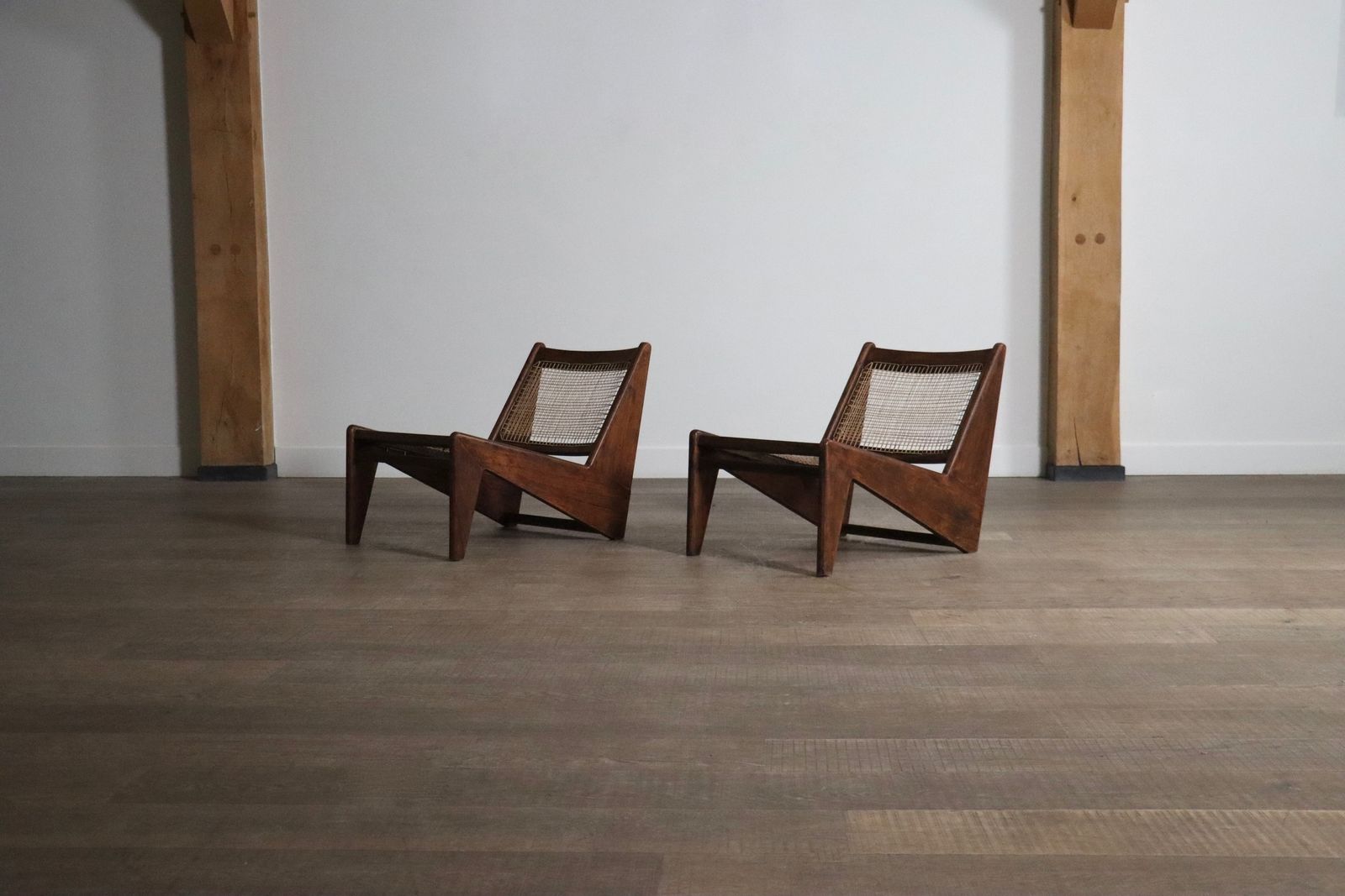 25000.0 Pierre Jeanneret Kangaroo Chairs Pj Si 59, India, 1955 photo