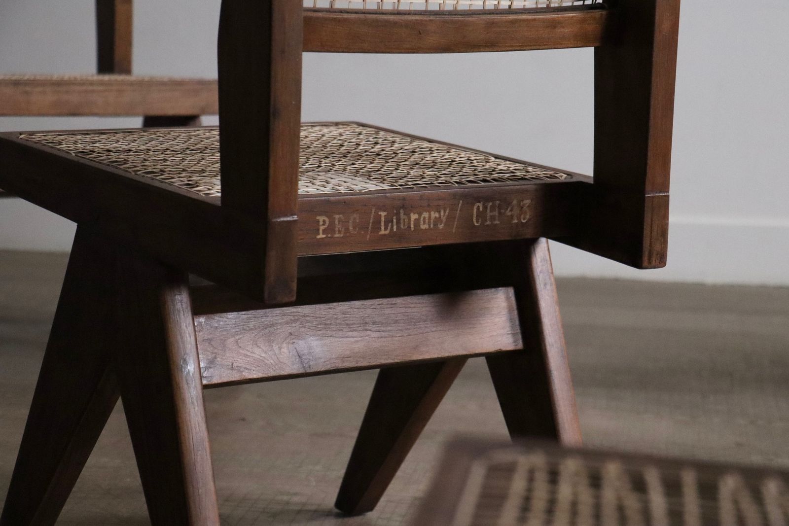 photo vinterior Set Of 8 Pierre Jeanneret Pj Si 25 A Armless Chairs, Chandigarh, 1958 1959