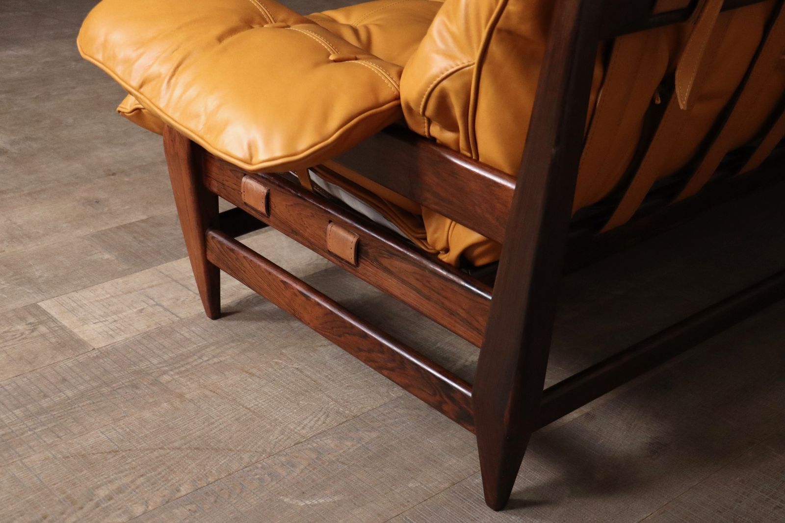 Jean Gillon Rodeio Sofa voor Italma Wood Art, Brazilië, 1965 photo furniture