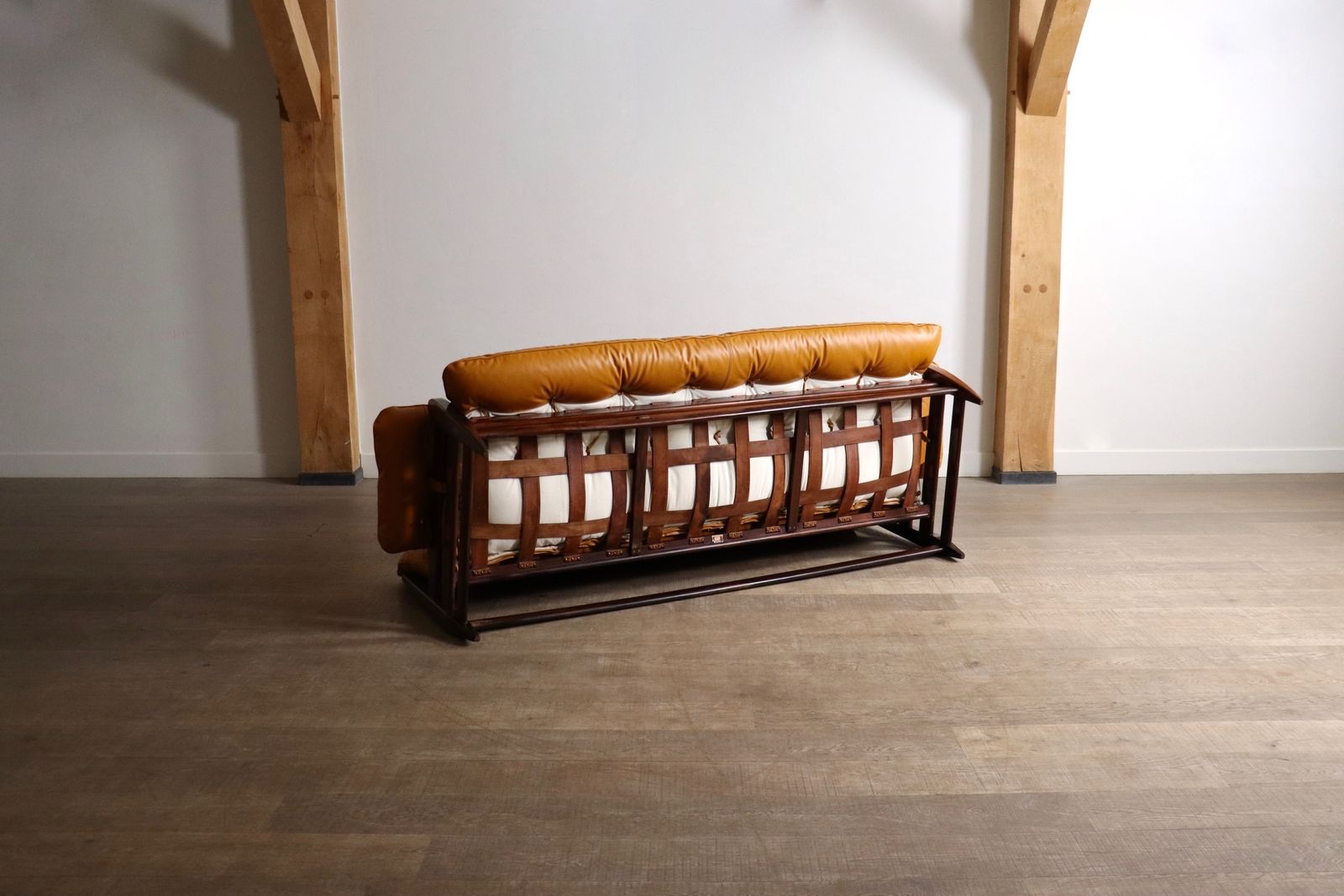 11000.0 Jean Gillon Rodeio Sofa voor Italma Wood Art, Brazilië, 1965 photo