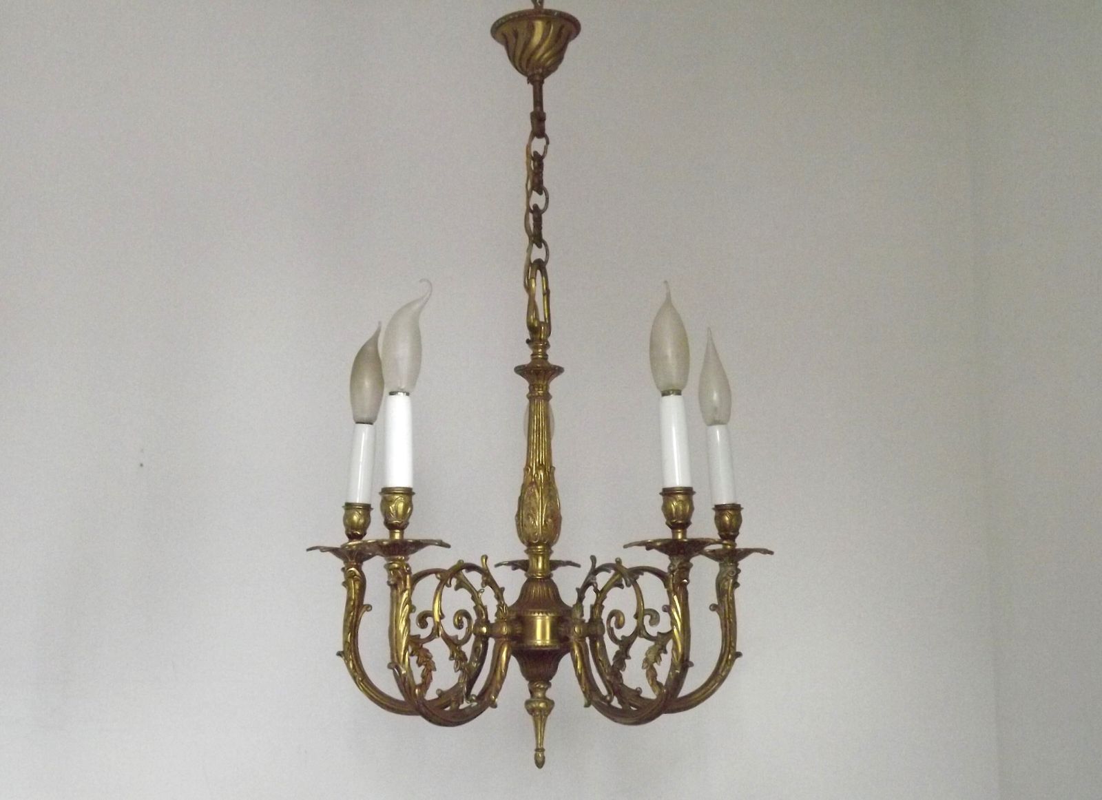 Elegante Franse bronzen Art Nouveau kroonluchter met 5 lichtpunten photo for sale