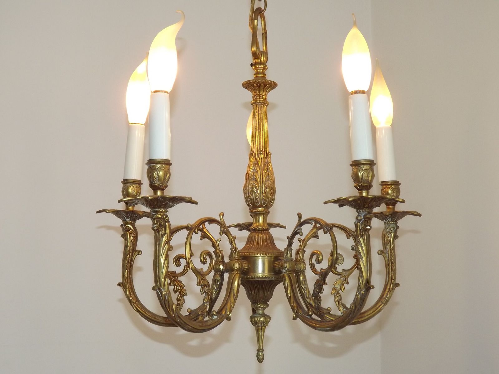 photo buy Elegante Franse bronzen Art Nouveau kroonluchter met 5 lichtpunten