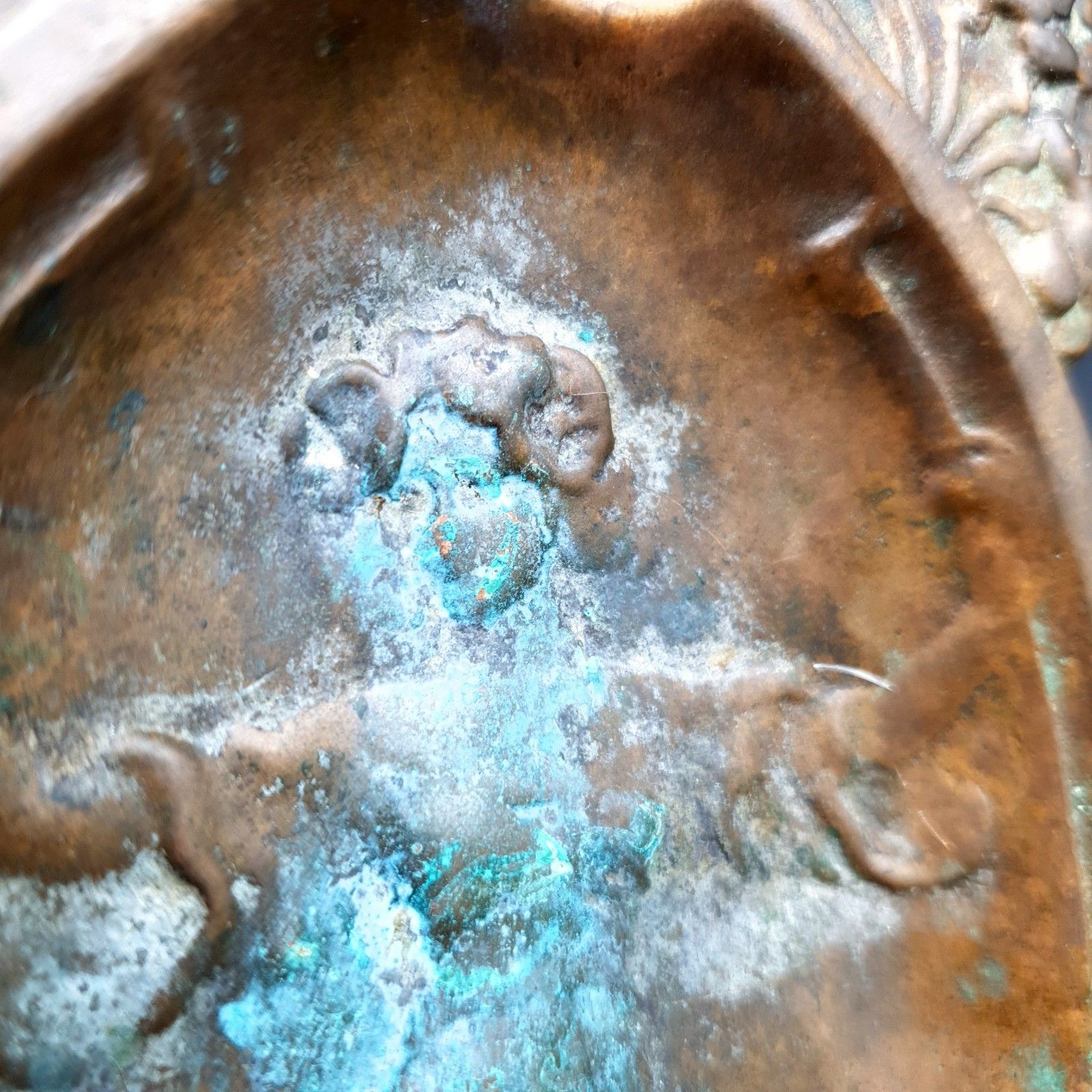 Antique Art Nouveau Bronze Figural Ashtray Vide Poche Lady Woman Floral C.1900 photo vintage