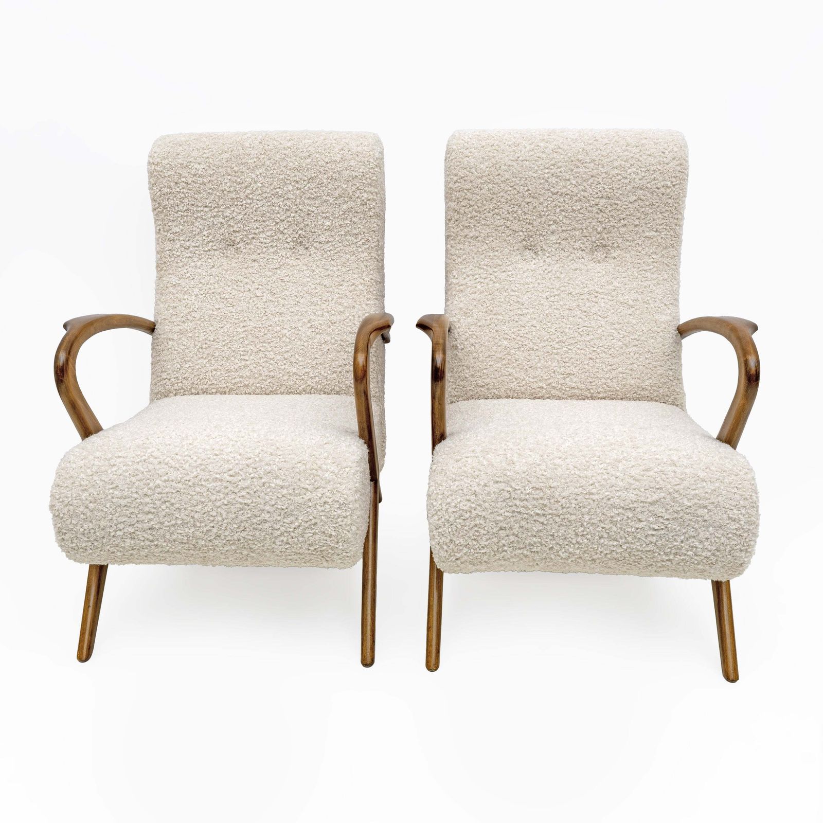 Paire de fauteuils italiens mid-century modern en bouclé, attribués à Paolo Buffa photo furniture