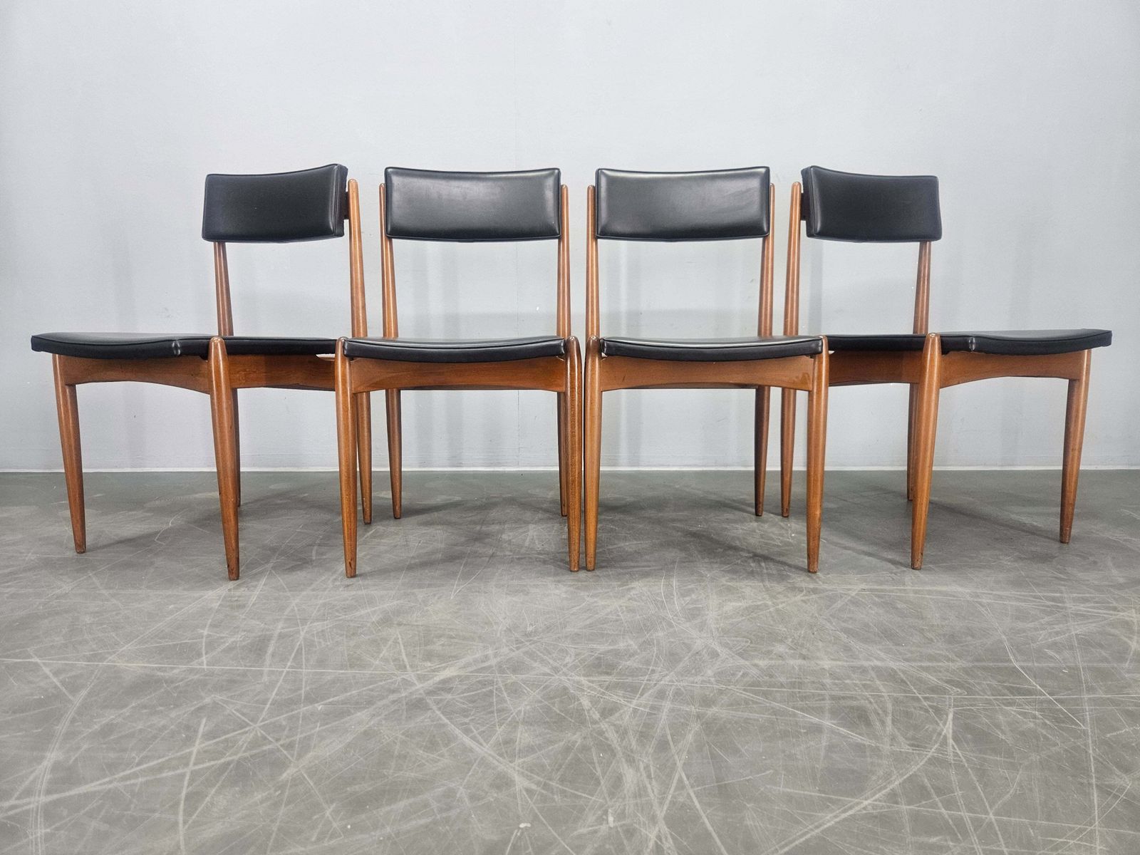 Set Of Four Rare Midcentury Dining Chairs, Denmark, 1970s photo vinterior