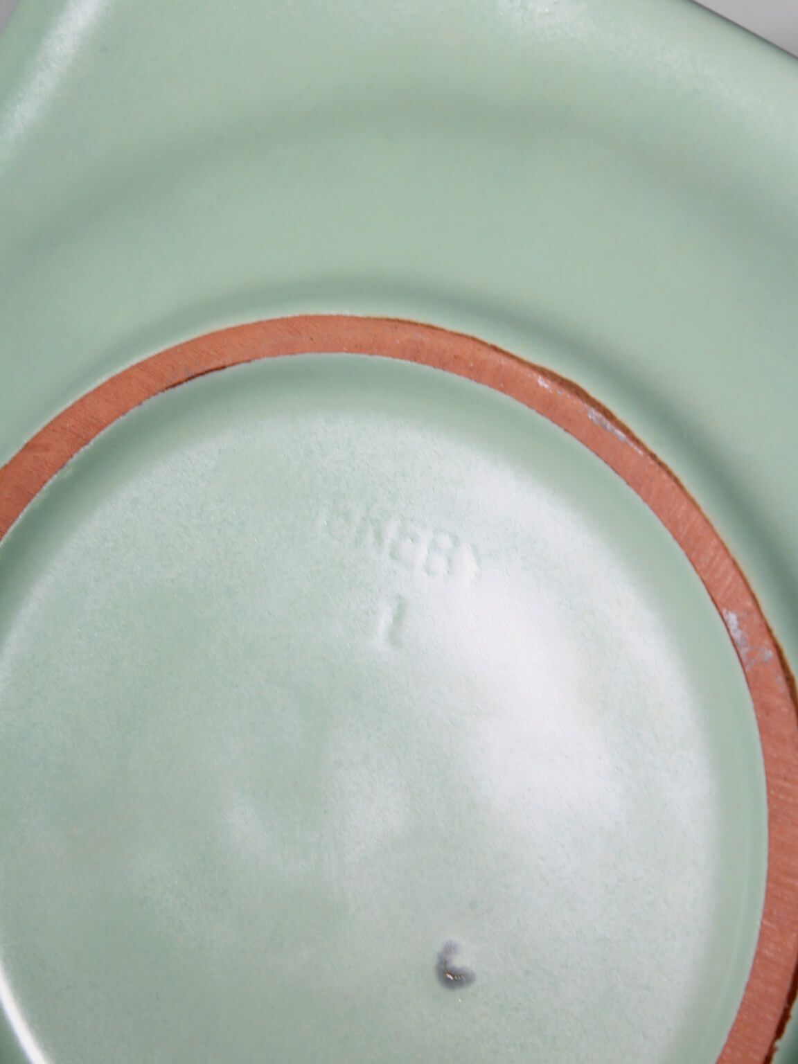 Harald Östergren art deco mintgroene keramieken asbak, voor Upsala Ekeby, jaren 1930 photo Woonaccessoires