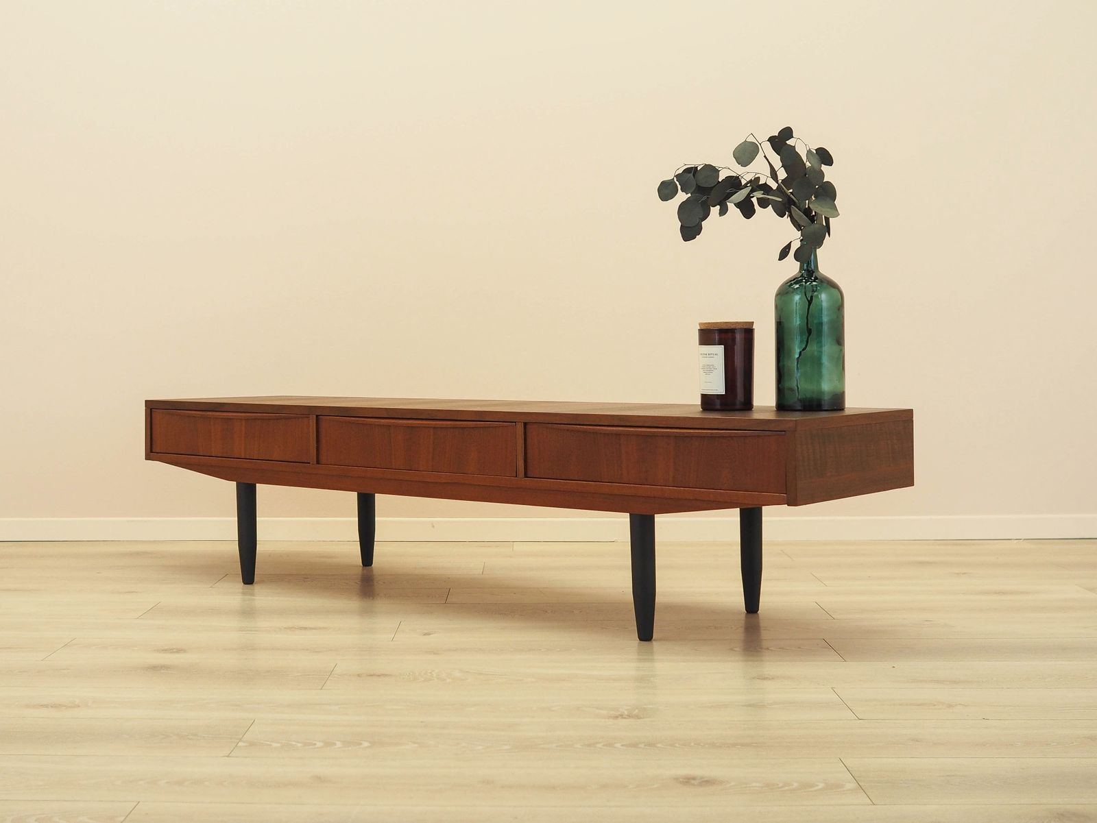 Deens Teakfineer Dressoir met Drie Lades, jaren 1970 photo for sale