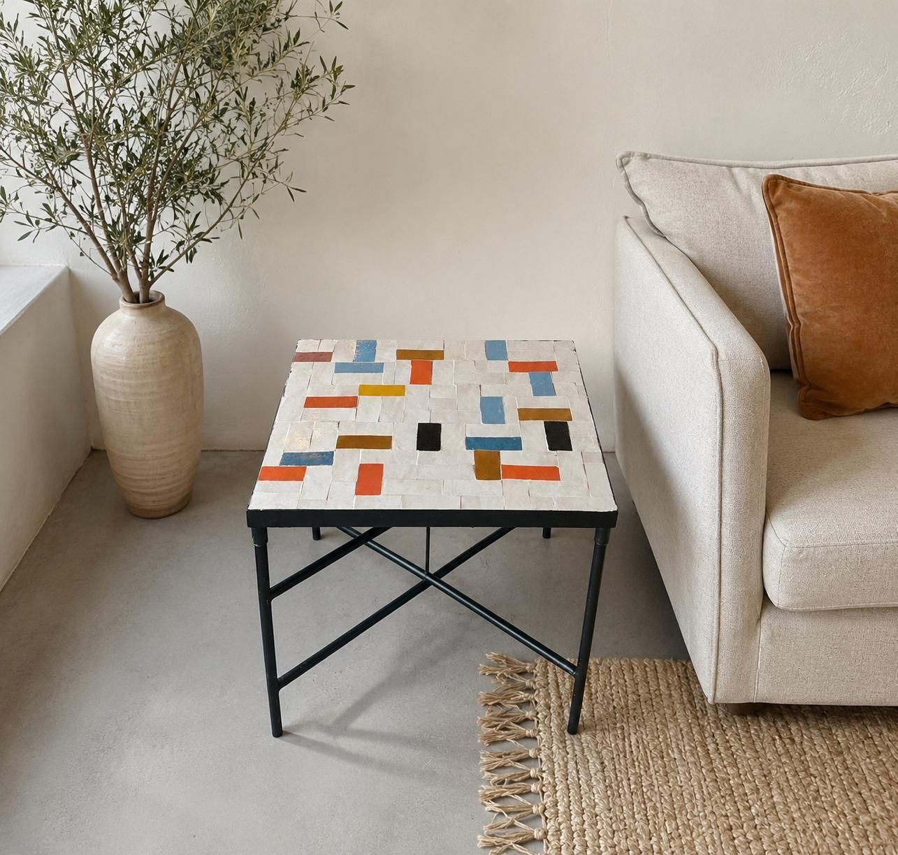 Table basse carrée en zellige marocain, 60 cm - Table d'appoint artisanale colorée - Mobilier berbère fait main photo furniture
