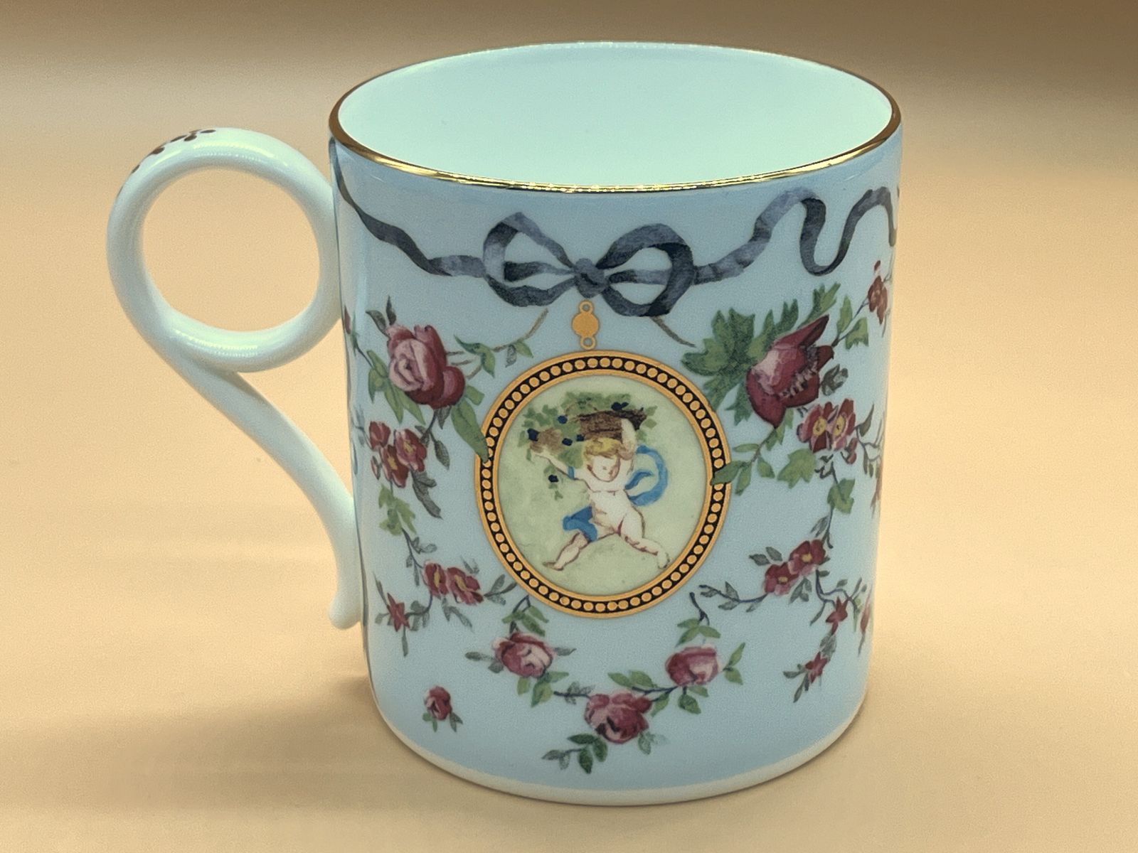 Wedgwood China Archive Collection Ribbon & Wild Rose Design Small Mug. photo Home Decor