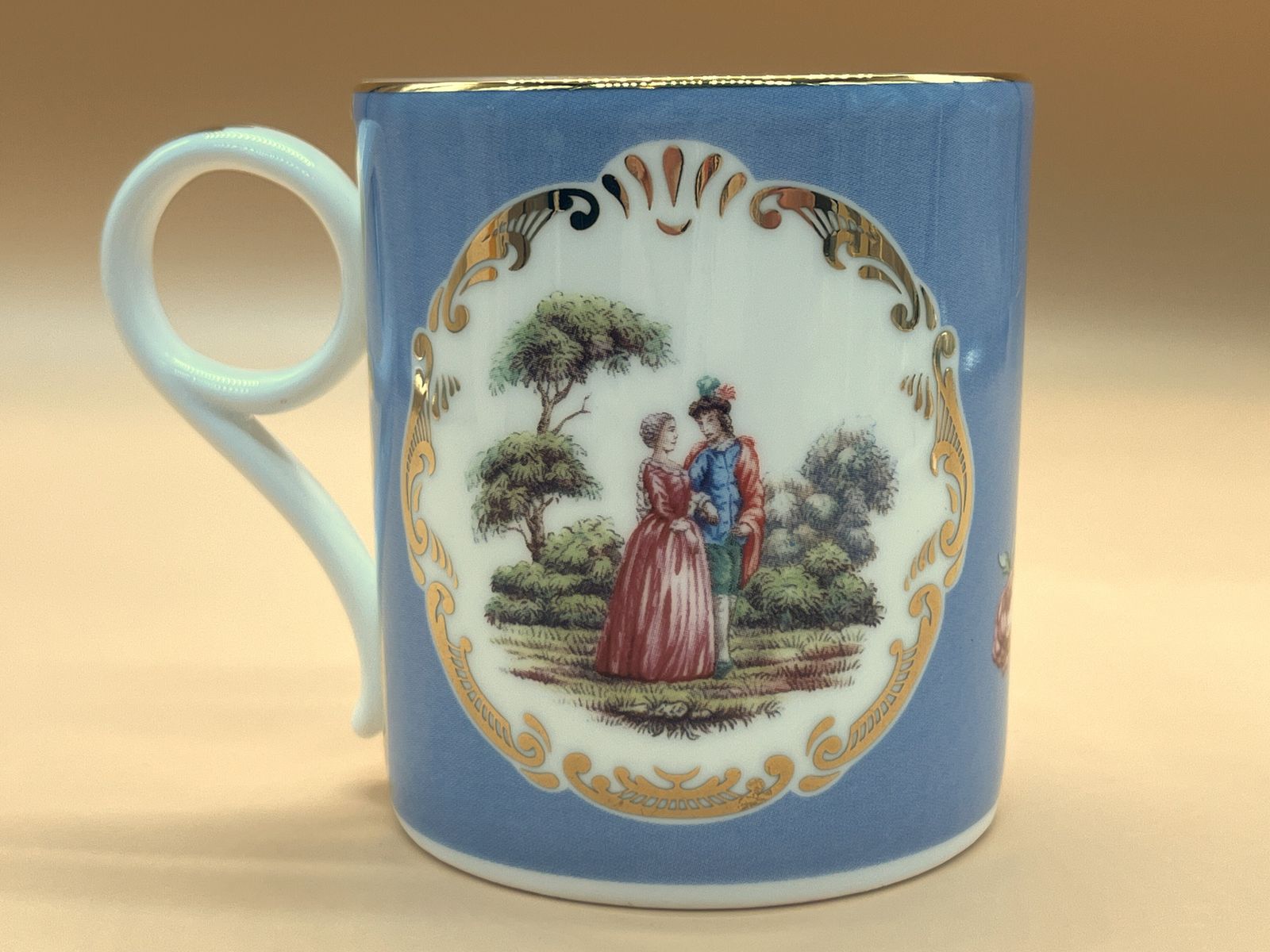 Wedgwood China Archive Collection Rendezvous Design kleine mok in originele doos. photo vinterior