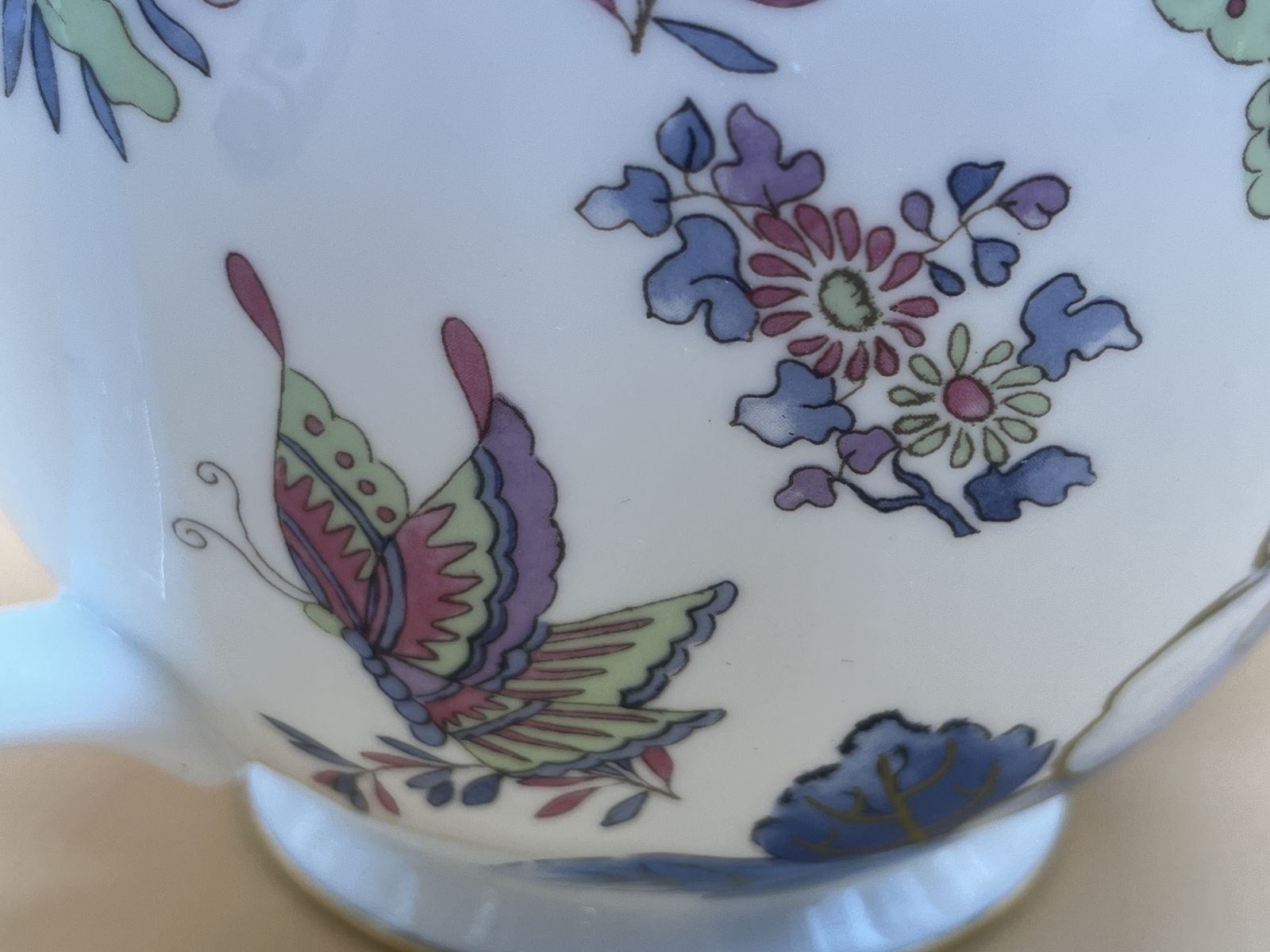 photo vinterior New Large 2 Pint Wedgwood China Butterfly Bloom Teapot In Original Box.