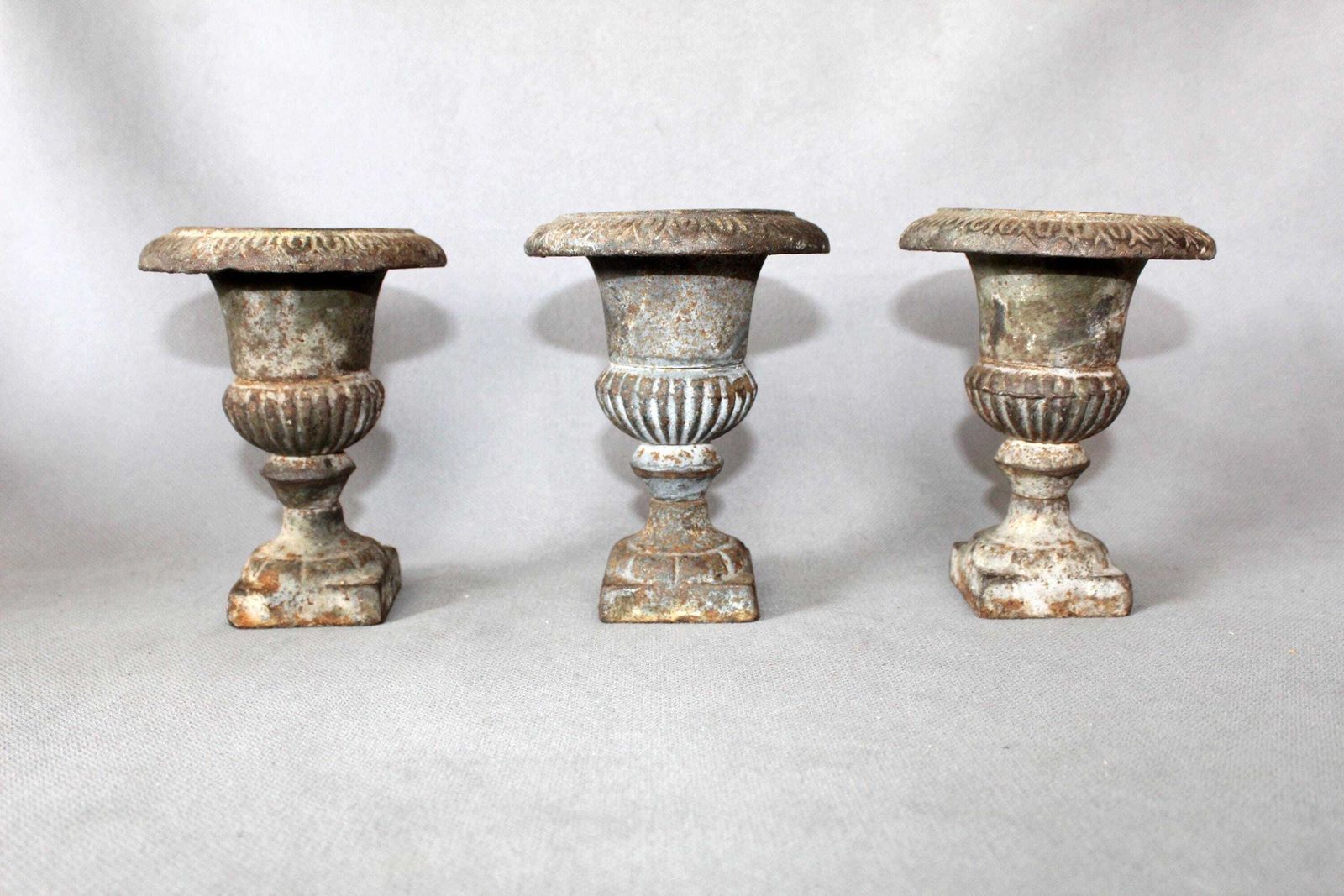 Set Of 3 Antique Heavy Small Cast Iron Planter, Medicis Vase, Country French Rustic Decoration, Garden Planter, Exterior, 13 Centimeter photo for sale