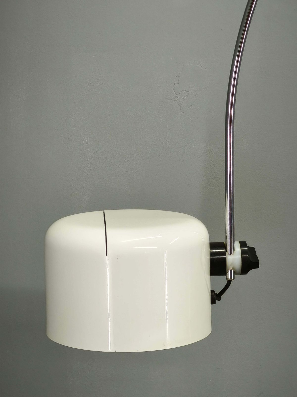 Joe Colombo Coupé 3320 R Arc vloerlamp voor Oluce, Italië, ontwerp 1967 photo vintage