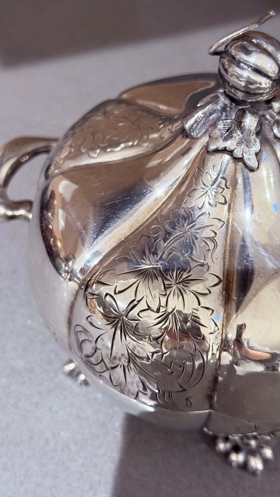 Antiek decoratief kaviaarschaal serveerset, zilveren quadruple plate deksel, lepel photo vinterior