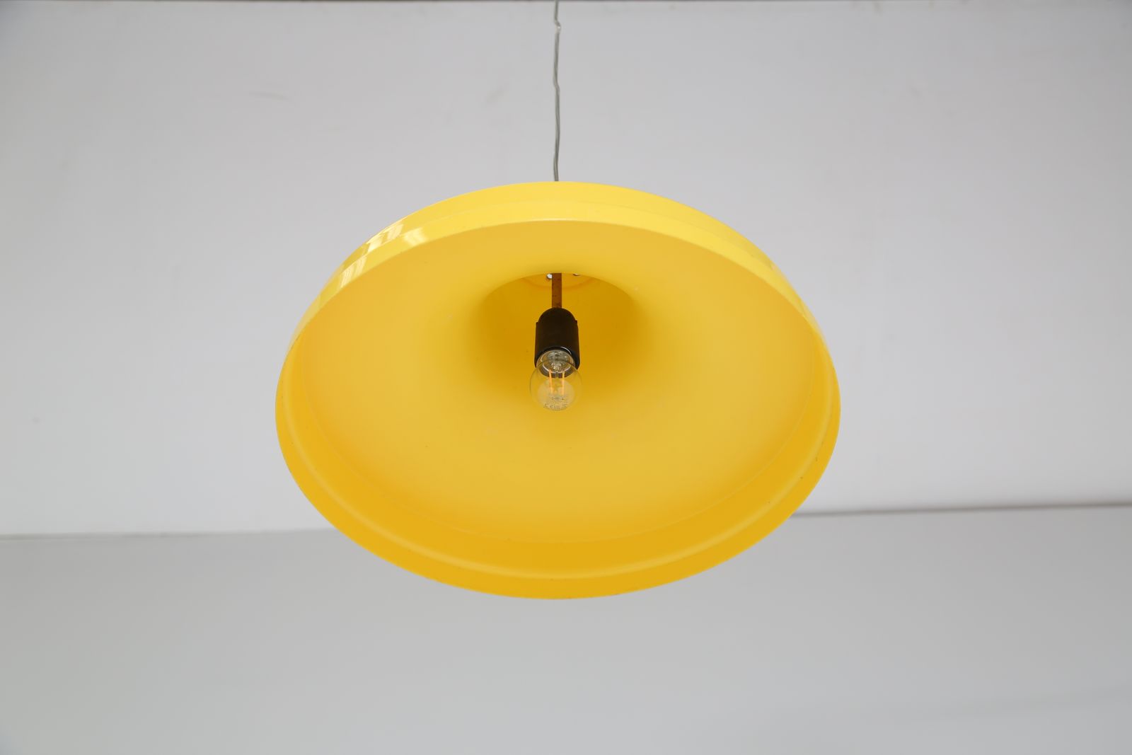 Suspension vintage en plastique jaune, Space Age, années 1970. photo 350.0