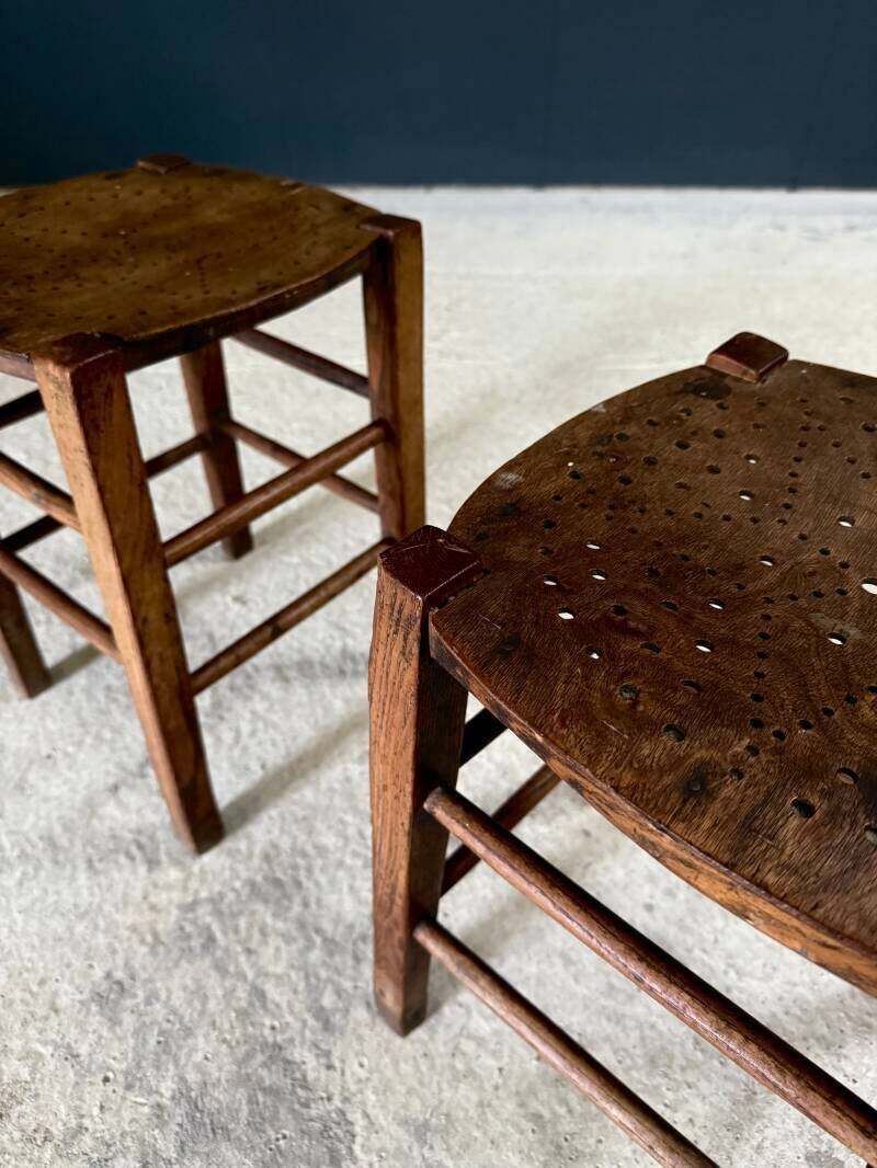photo furniture Franse bistrokrukken uit de jaren 1930, set van 2