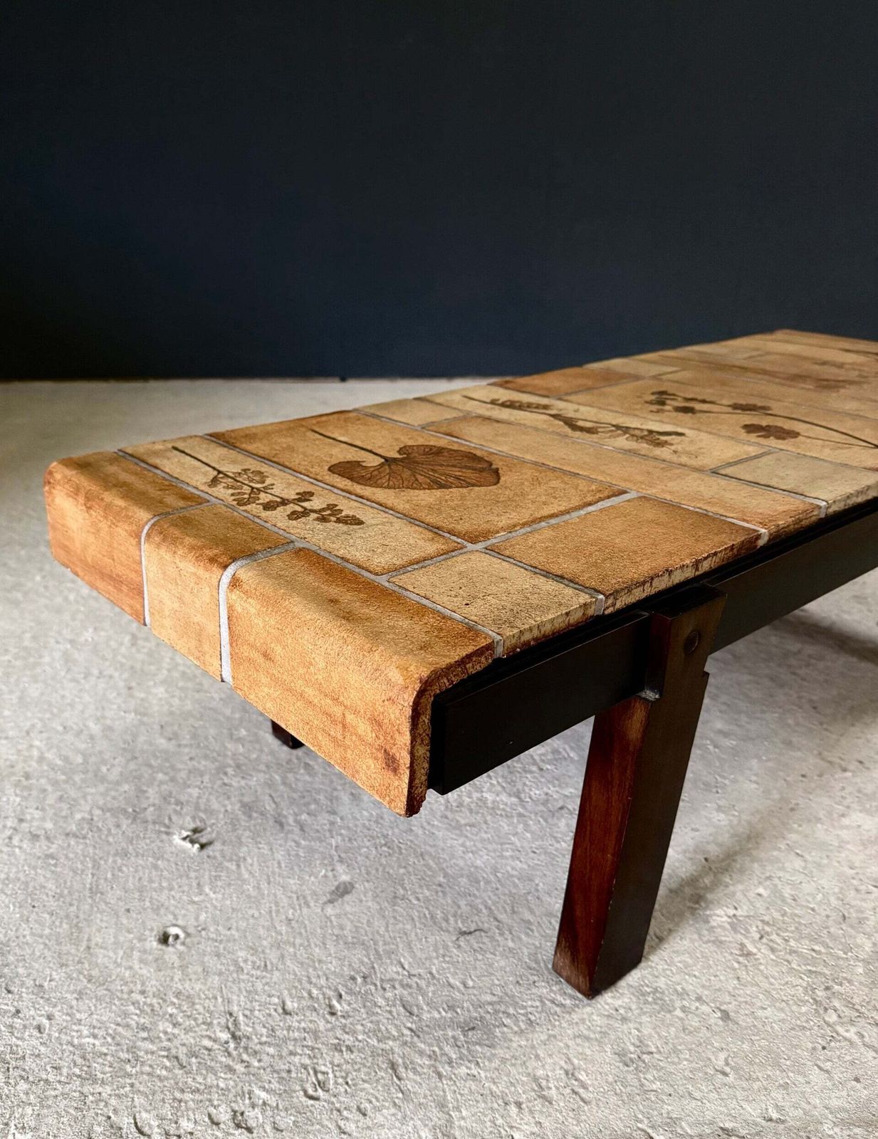 photo for sale Mid-century salontafel "Herbier" van Roger Capron, ca. jaren 1960, Vallauris, Frankrijk