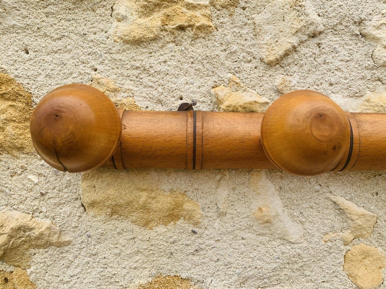 Mid-Century Faux Bamboo Wandkapstok, jaren 1950 photo for sale