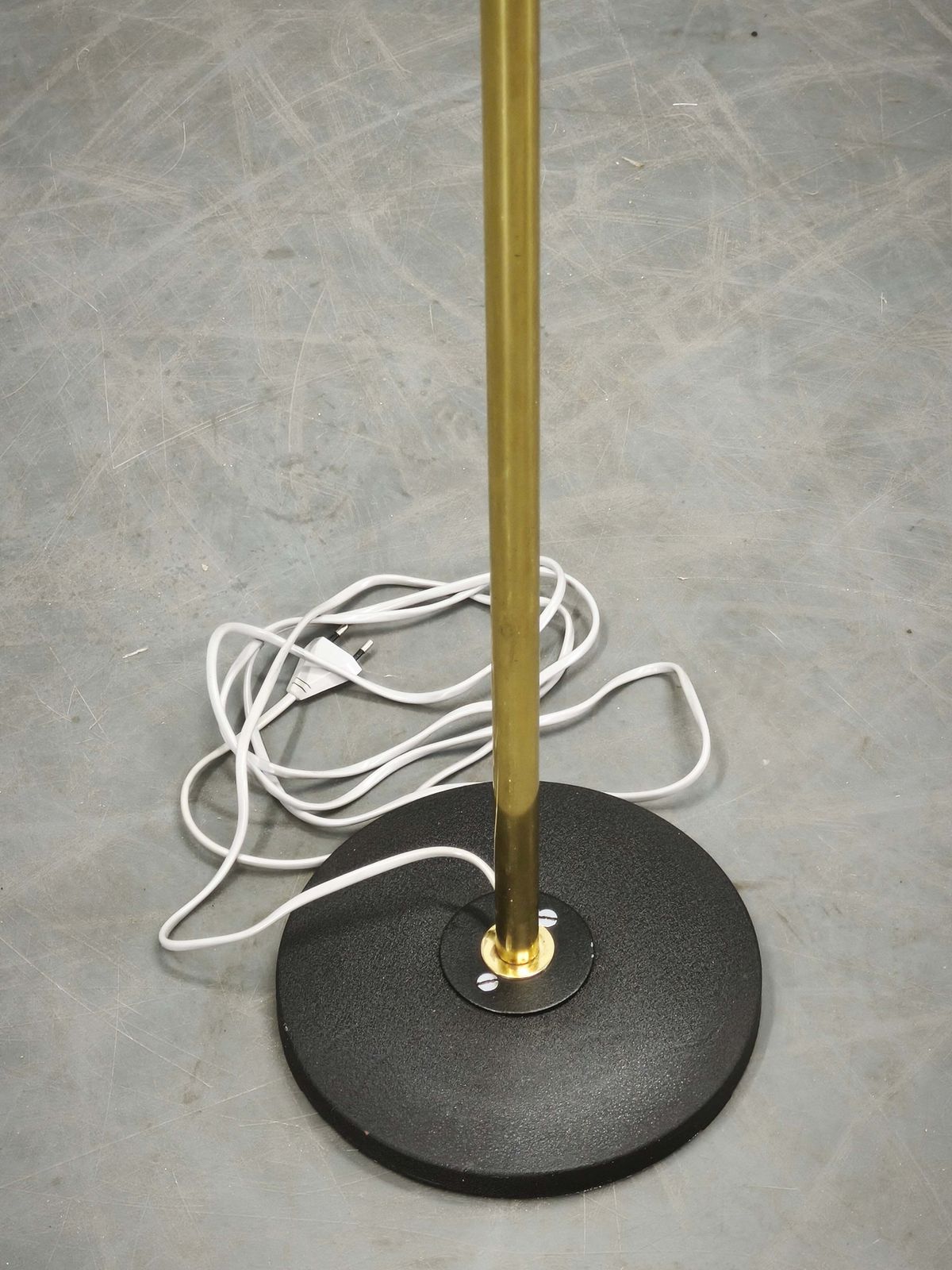 Lidokov Space Age Vloerlamp van Messing en Opaalwit Glas, jaren 1960 photo for sale
