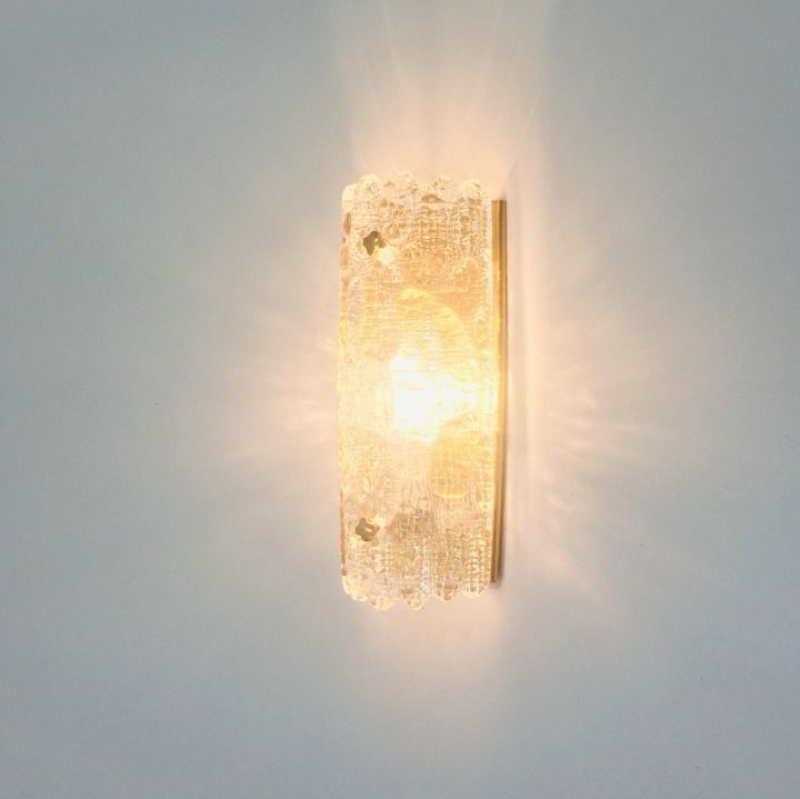 Mid-Century Scandinavische glas- en messing wandlamp van Carl Fagerlund voor Orrefors, Zweden, jaren 1960 photo Verlichting