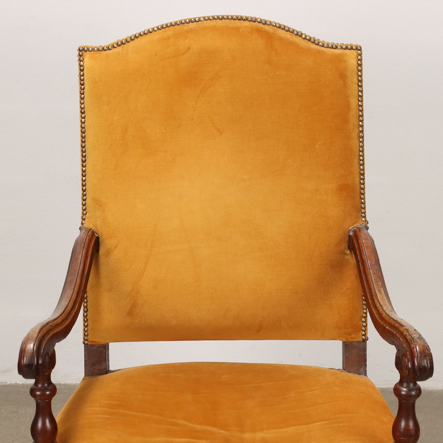 Barokke Fauteuil met Spoeldesign, Italië, Begin 18e Eeuw photo for sale